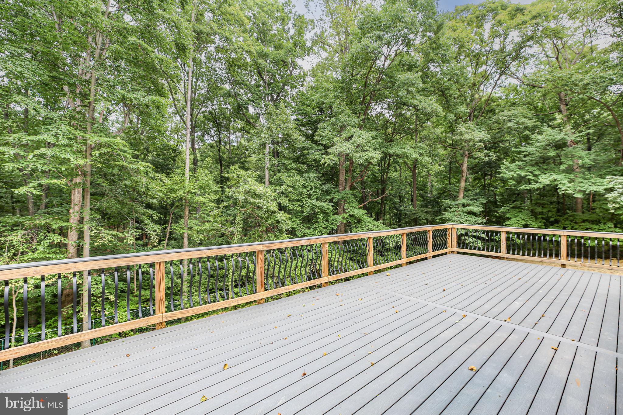 ELVERS(LEE'S HEADQUARTER) - Residential