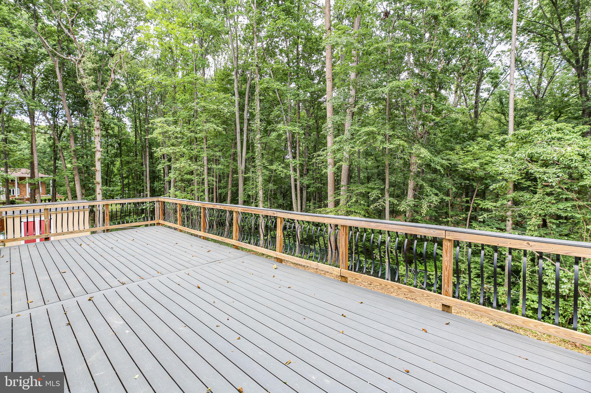 ELVERS(LEE'S HEADQUARTER) - Residential