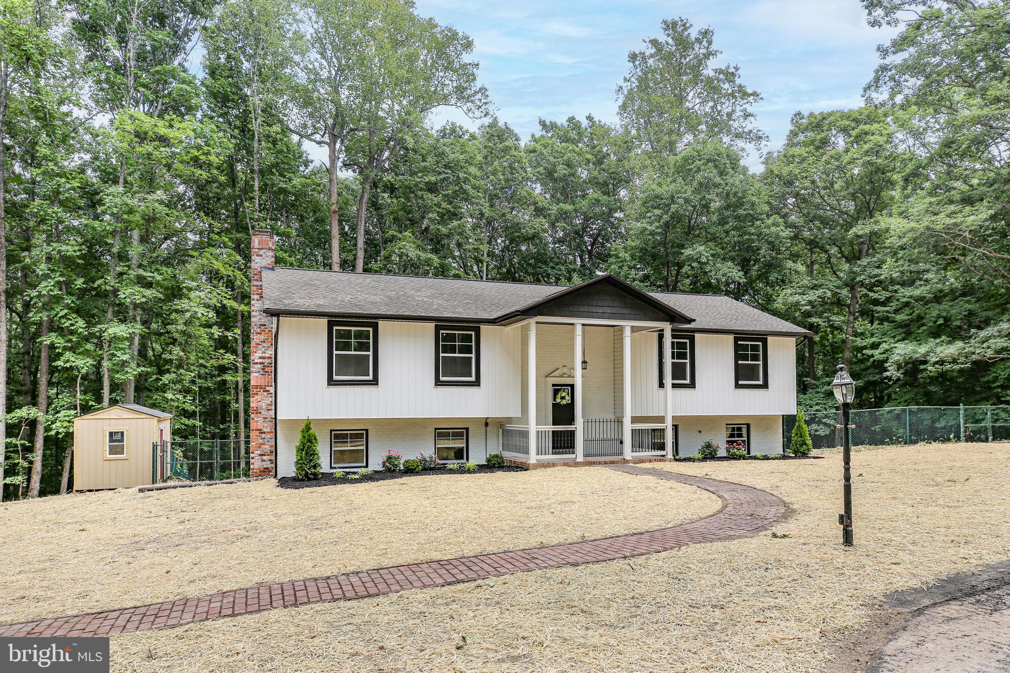 ELVERS(LEE'S HEADQUARTER) - Residential