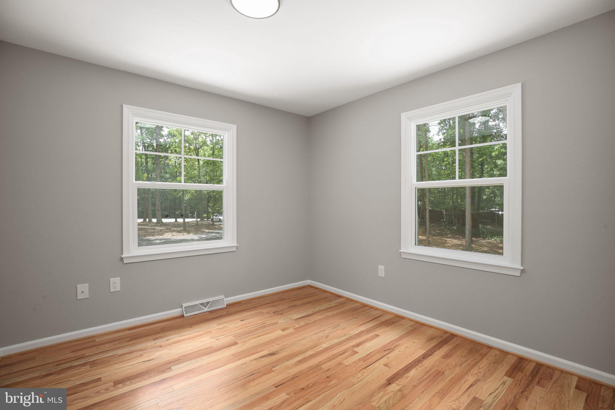 ELVERS(LEE'S HEADQUARTER) - Residential