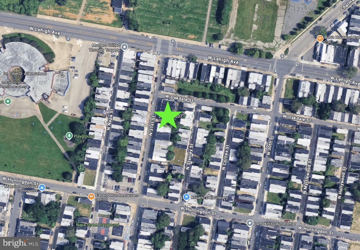 STRAWBERRY MANSION - Land