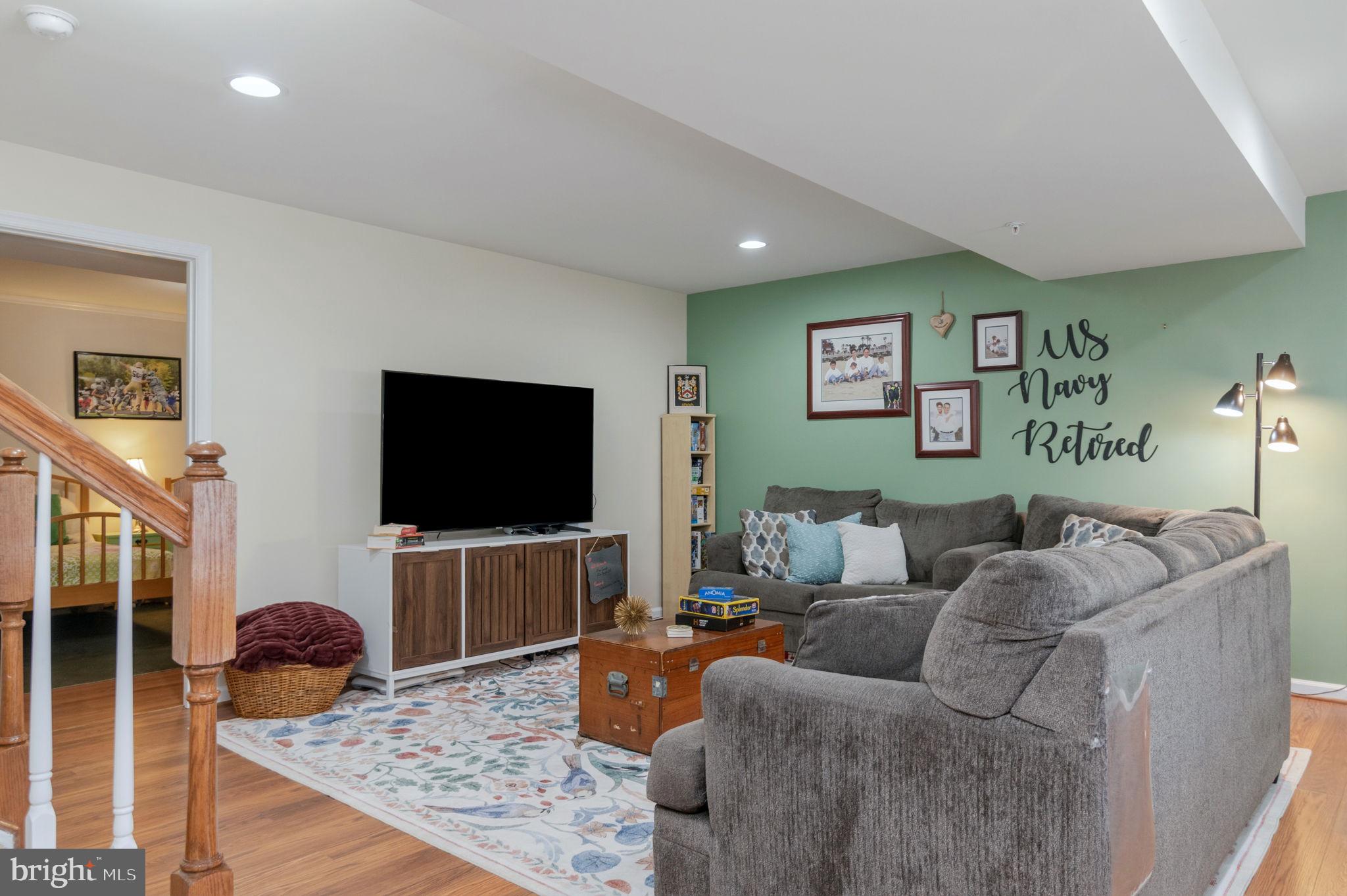 POTOMAC SHORES - Residential