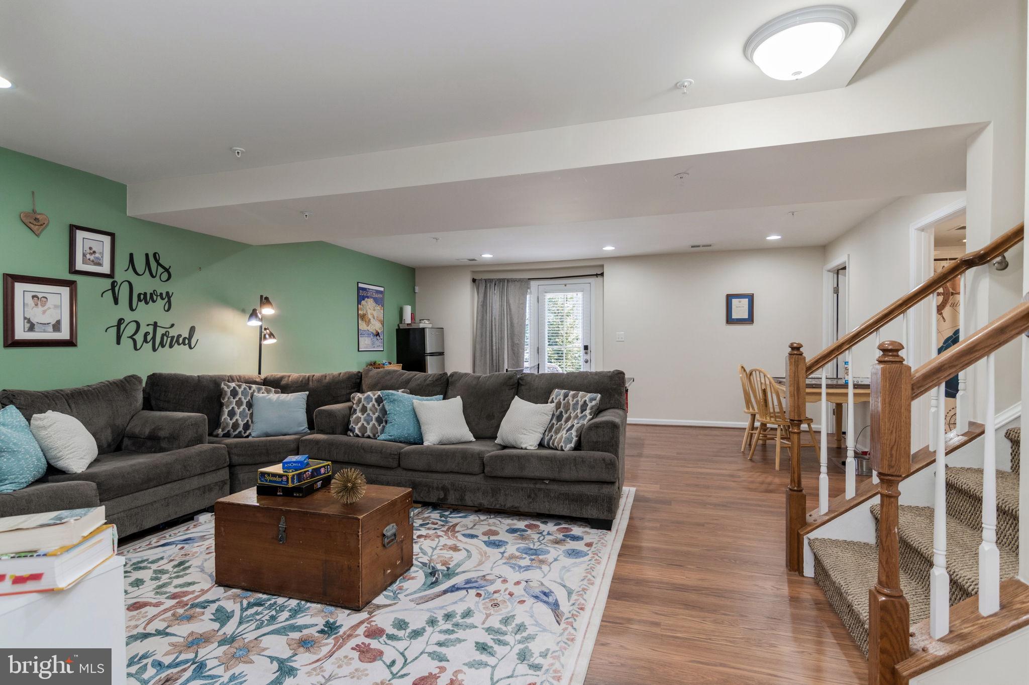 POTOMAC SHORES - Residential