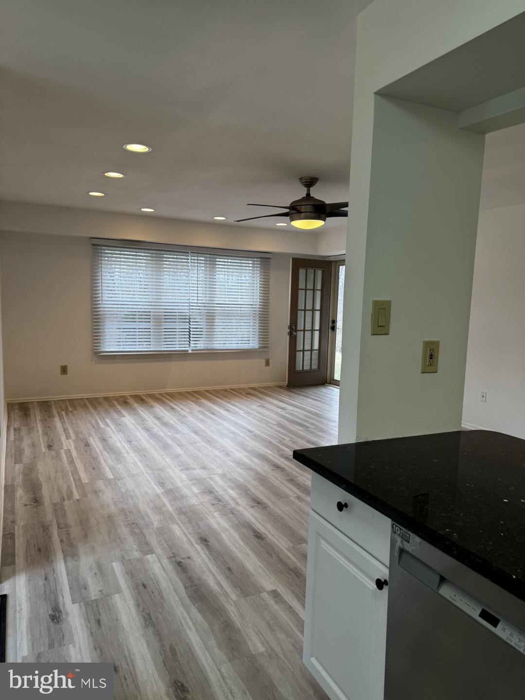 SOCIETY PL - Residential