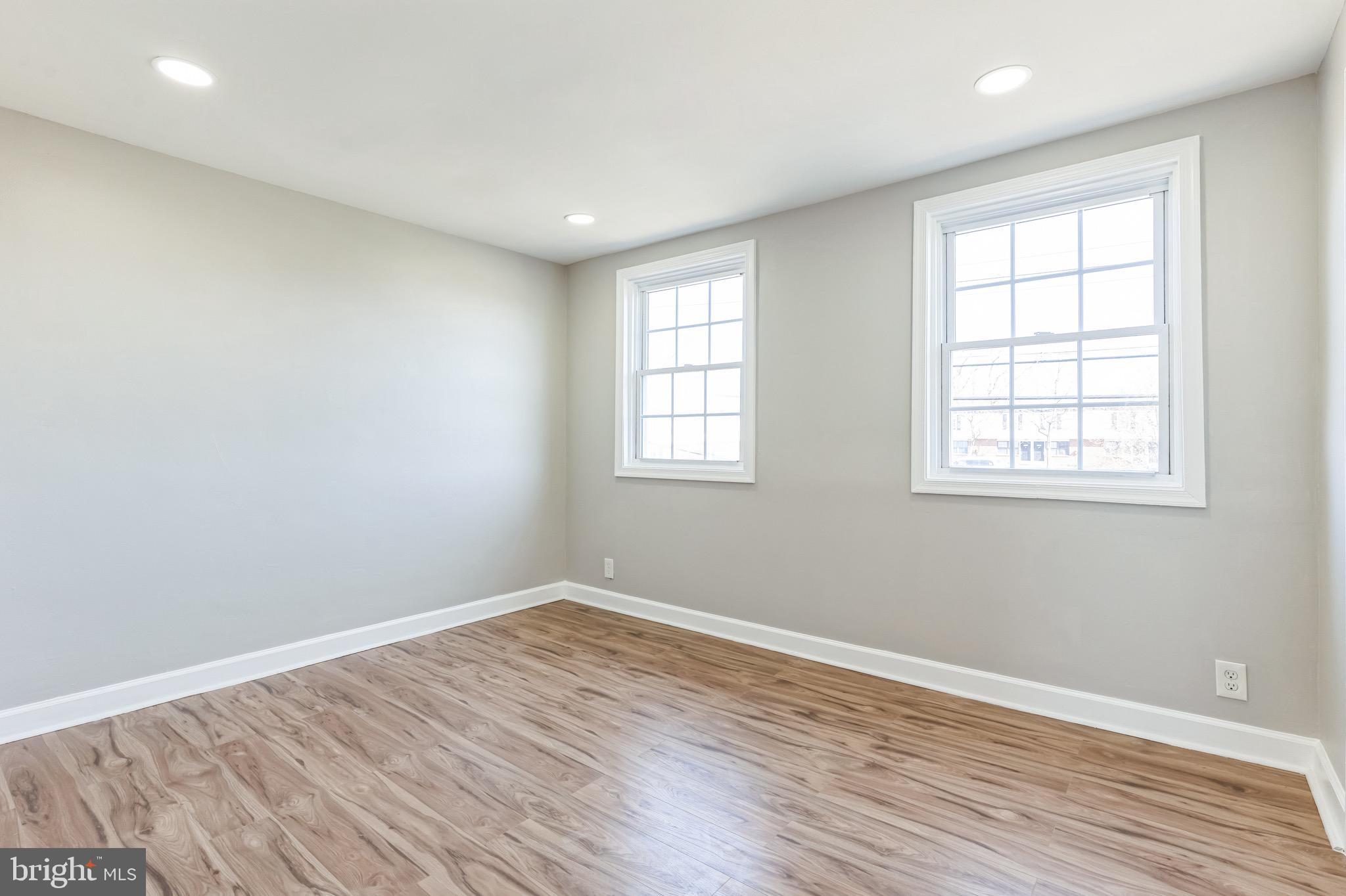 RIVERVIEW - Residential