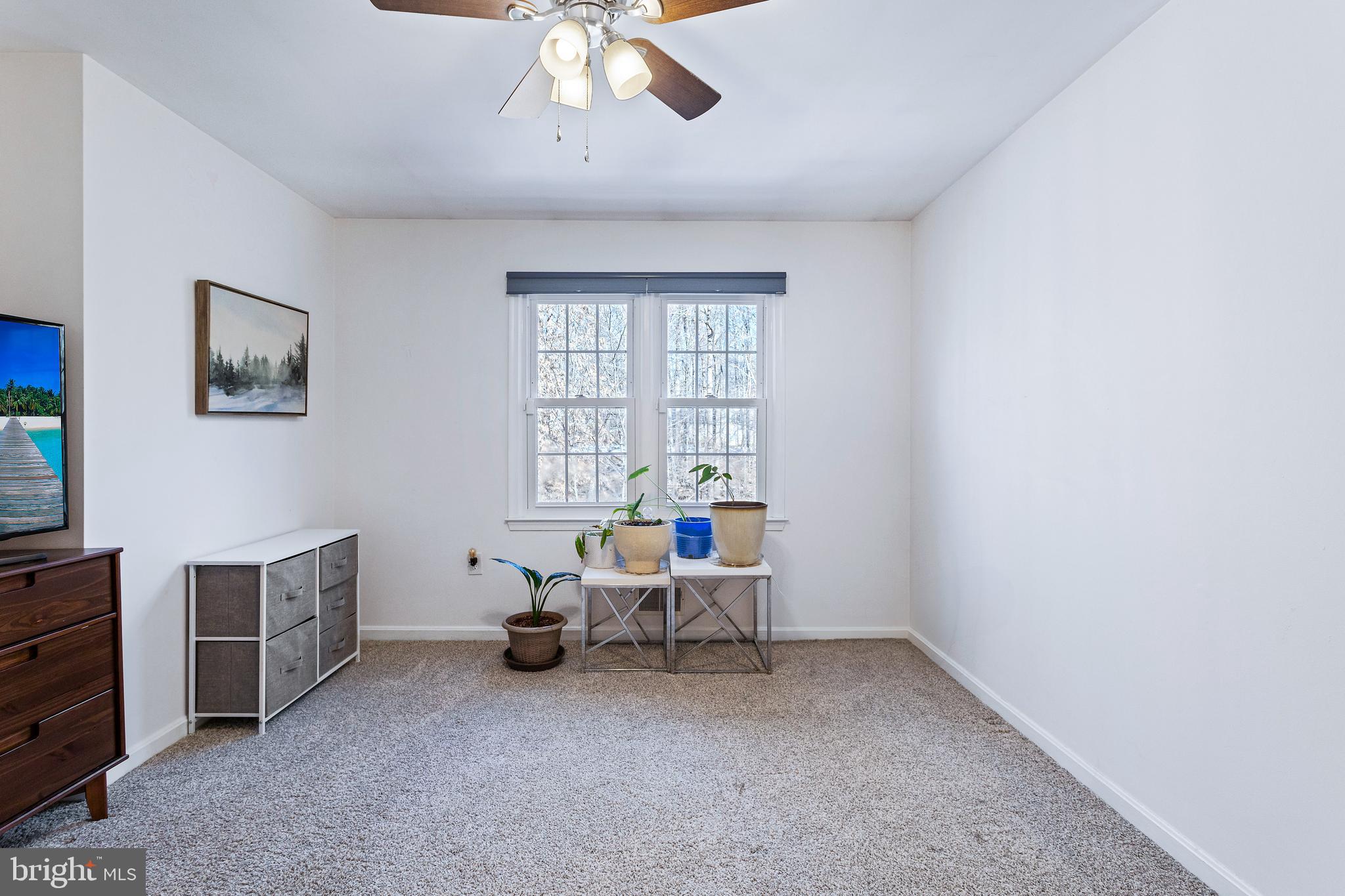 FAIRFAX STATION - Residential