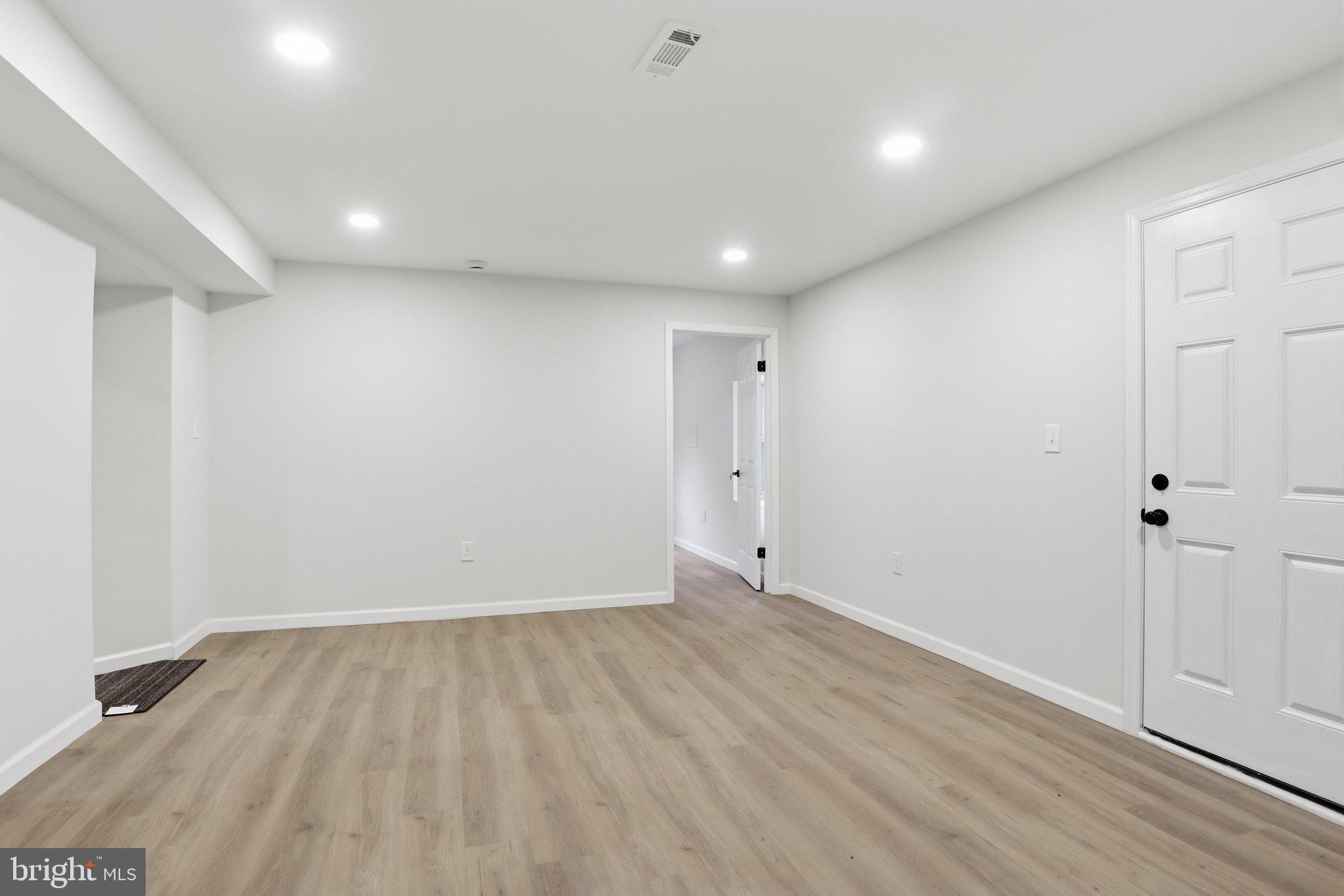 SEVERNA PARK - Residential
