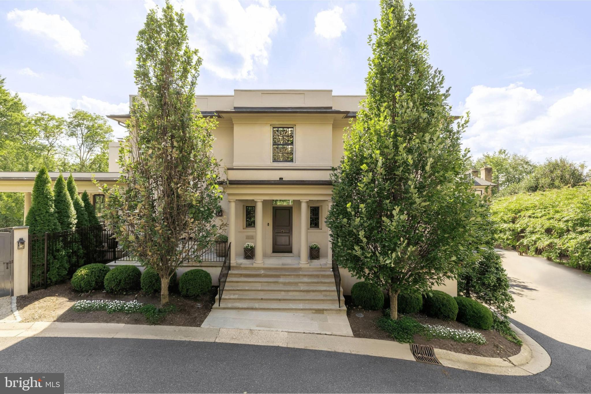 BERKLEY - Residential