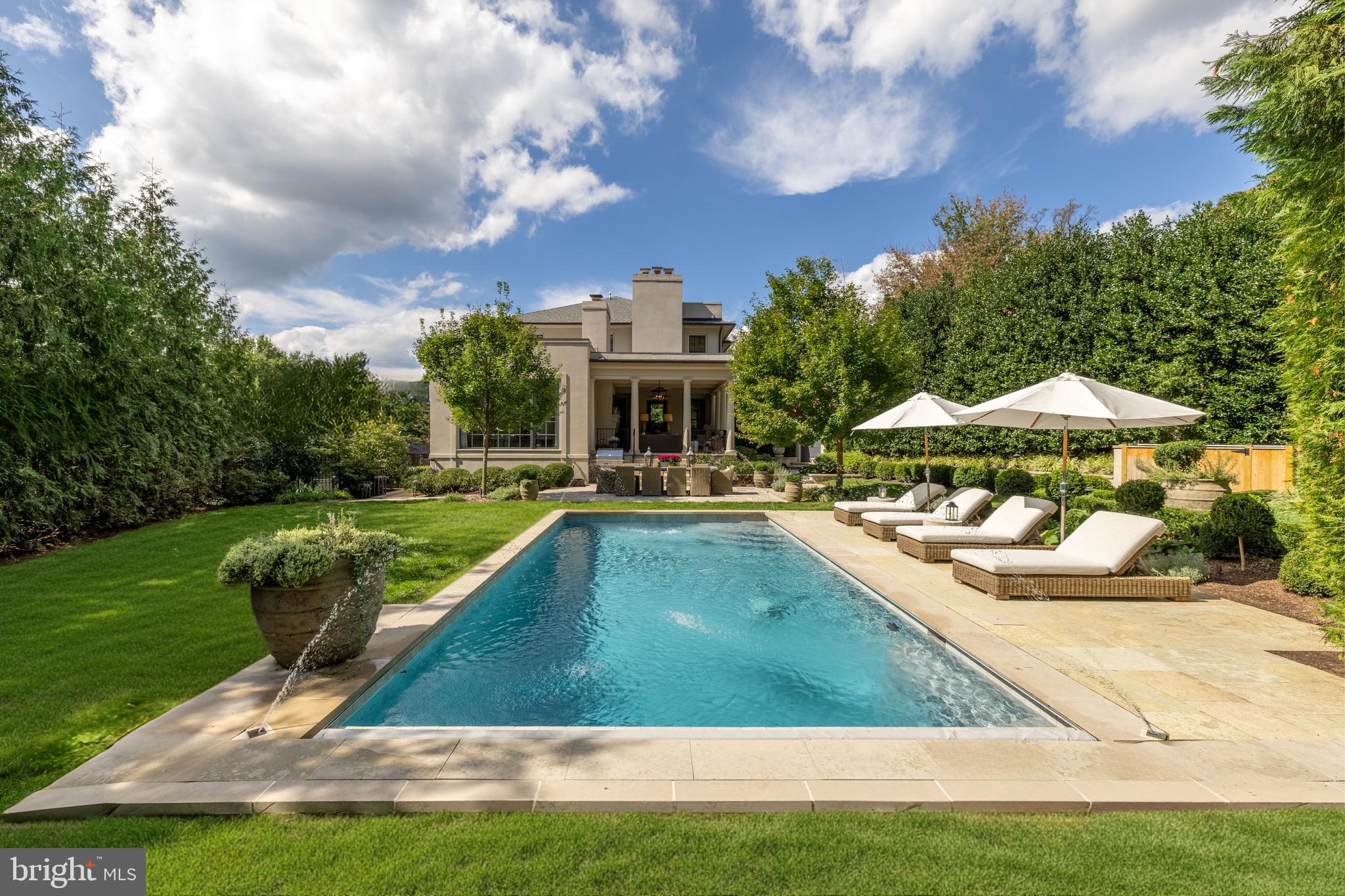 BERKLEY - Residential