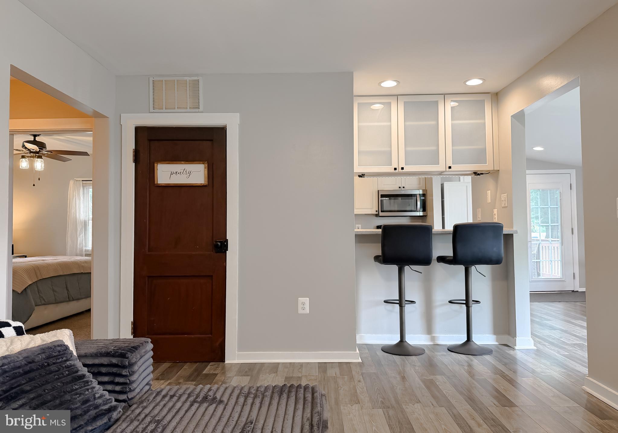 EAGLE HARBOR - Residential