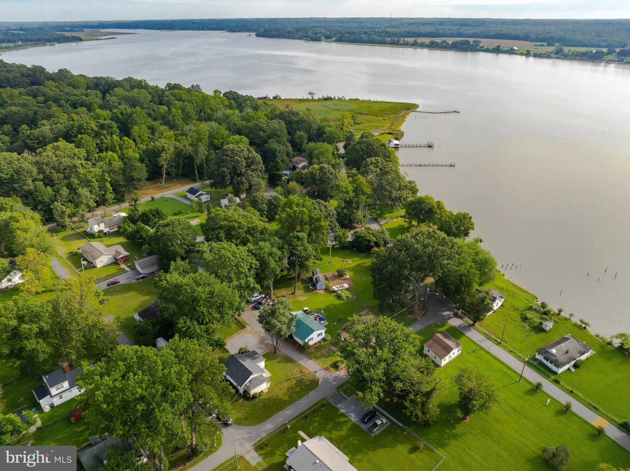 EAGLE HARBOR - Residential