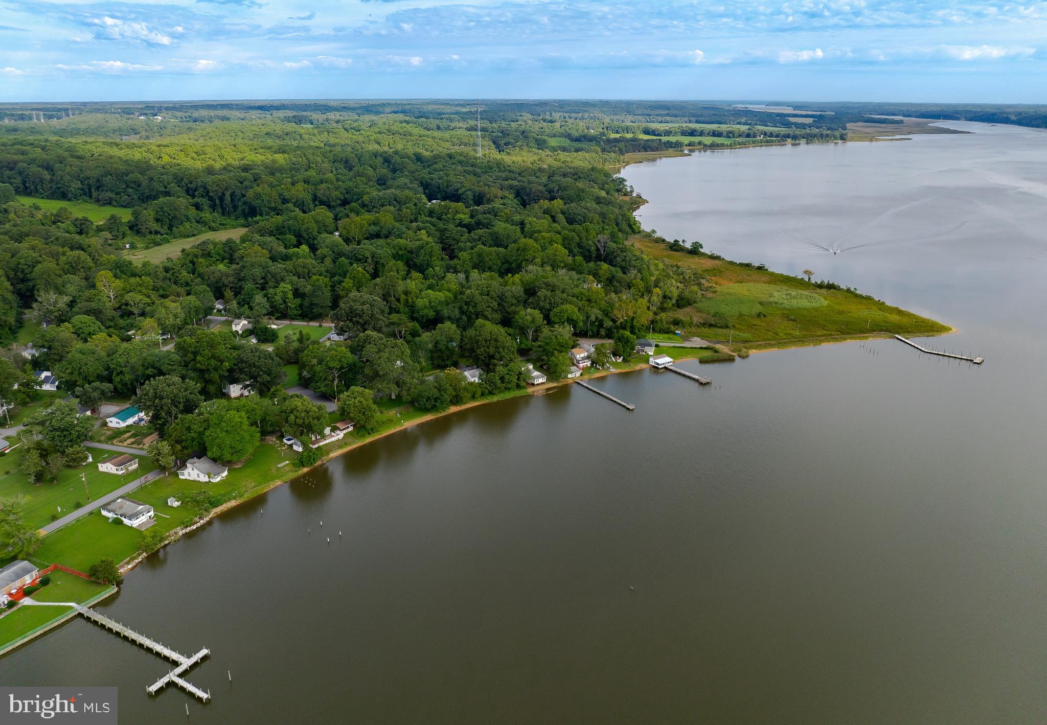 EAGLE HARBOR - Residential