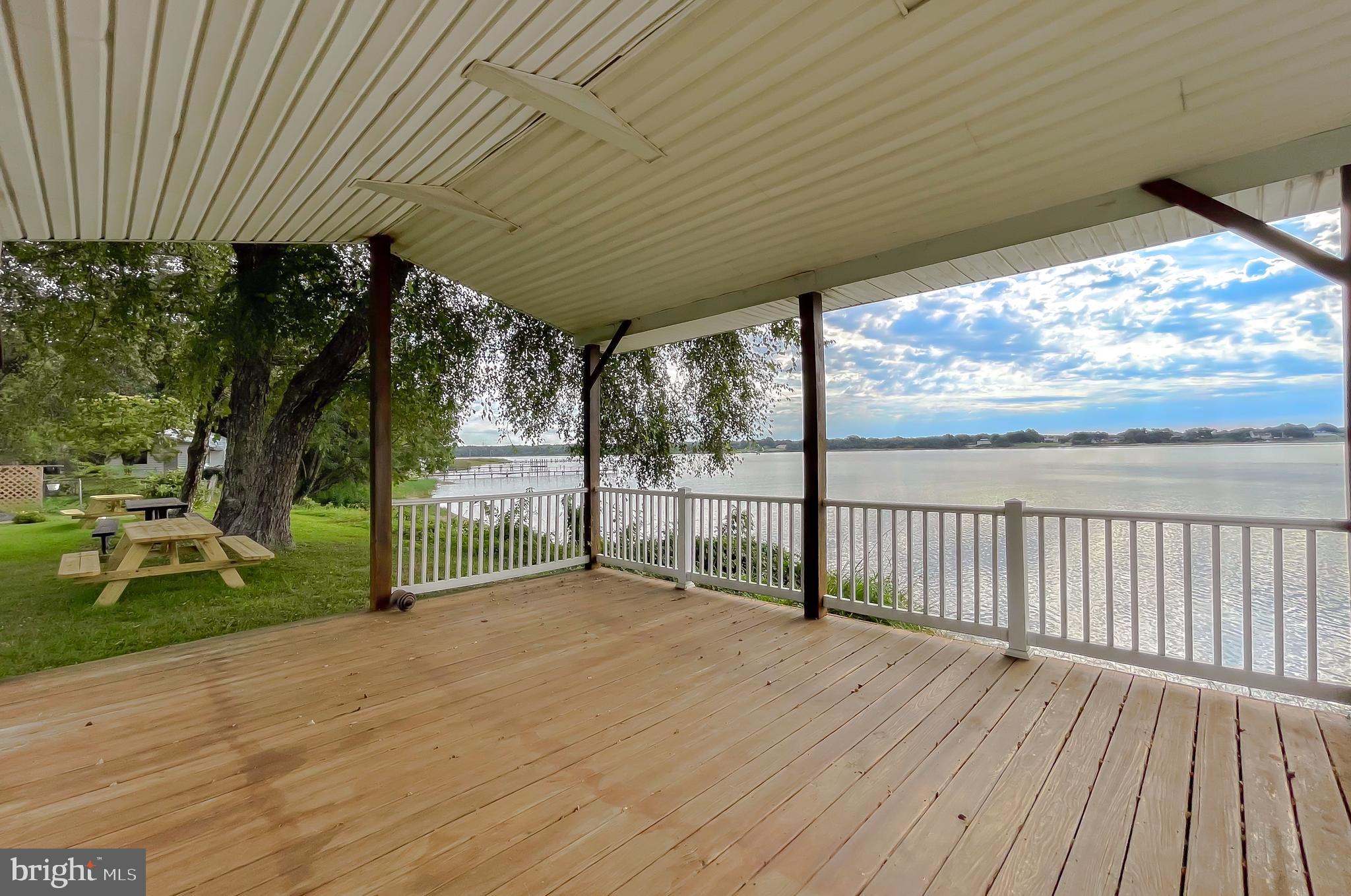 EAGLE HARBOR - Residential