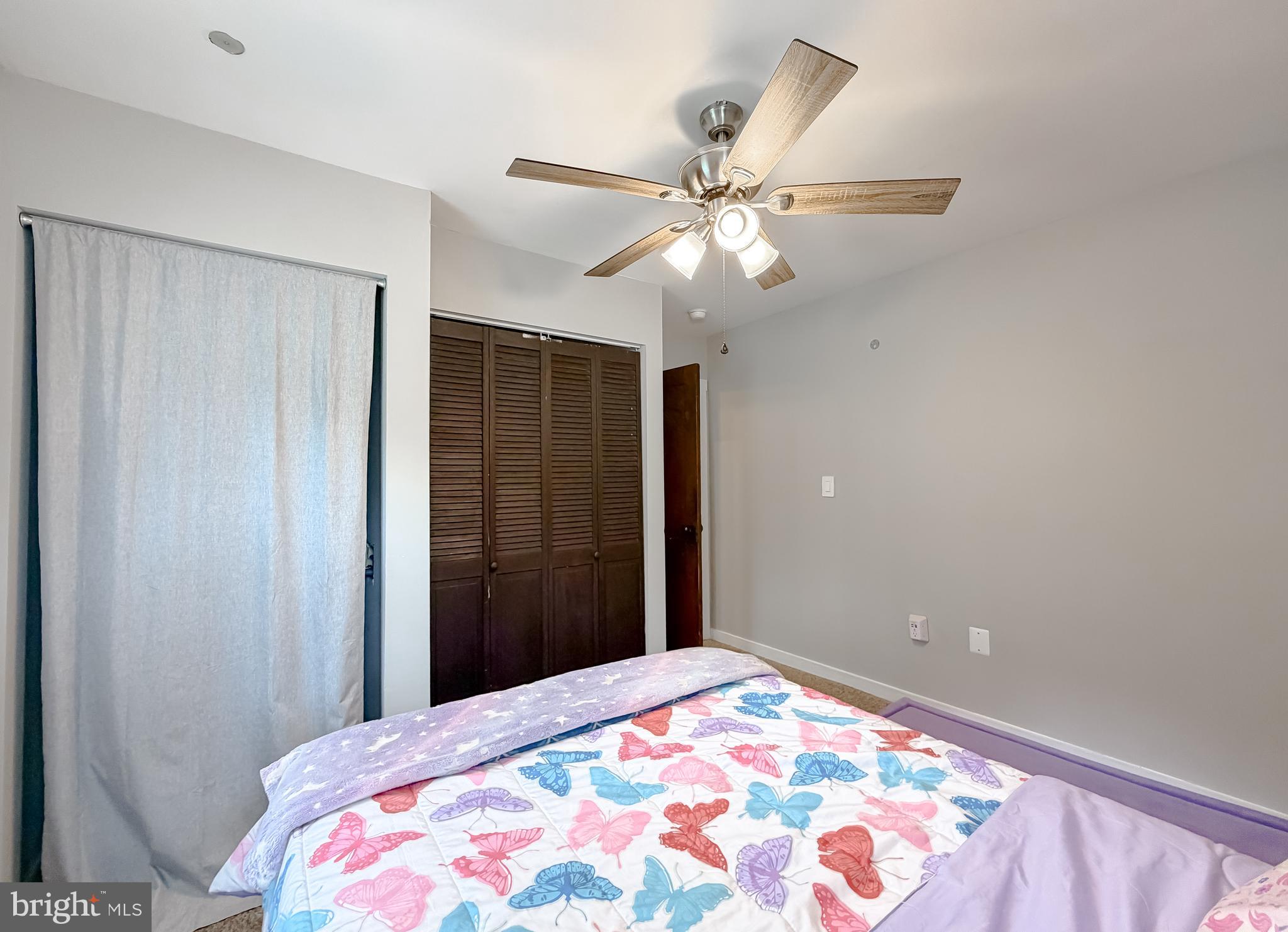 EAGLE HARBOR - Residential