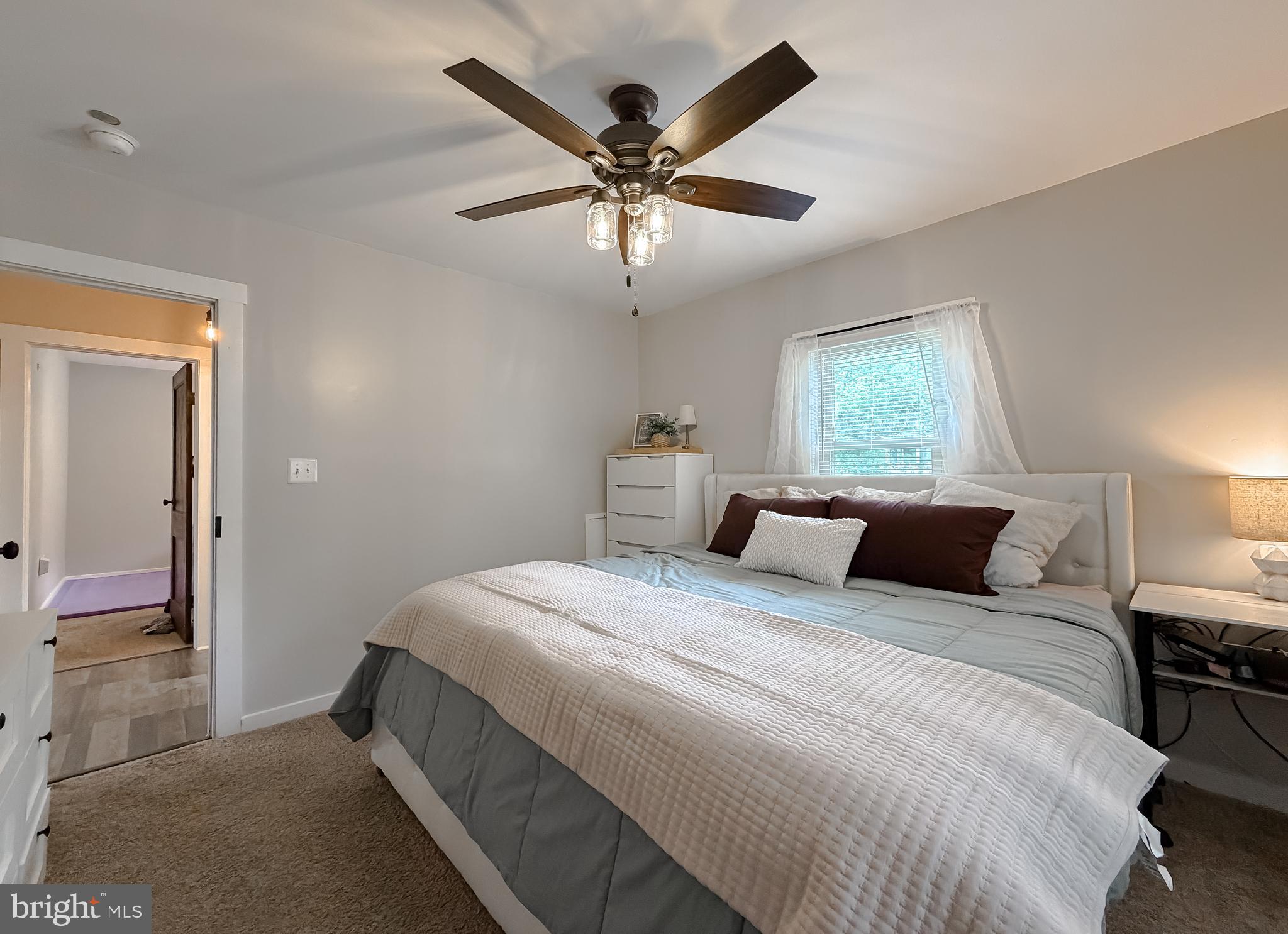 EAGLE HARBOR - Residential
