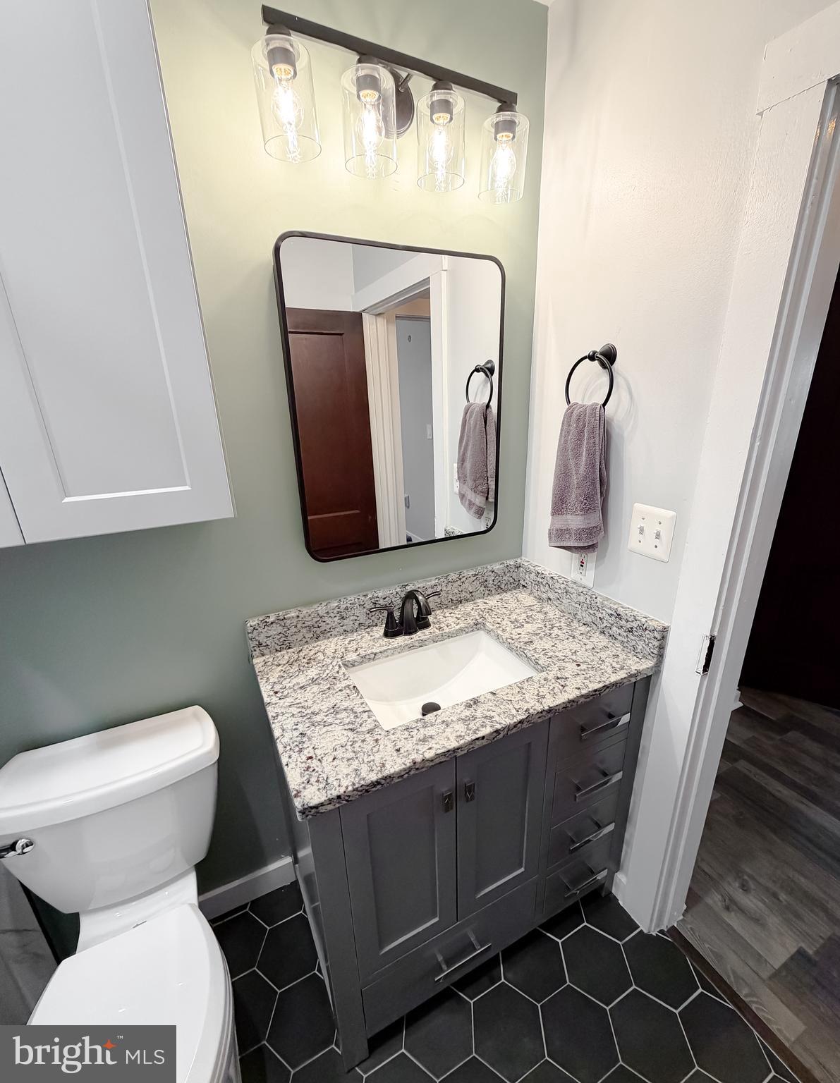 EAGLE HARBOR - Residential