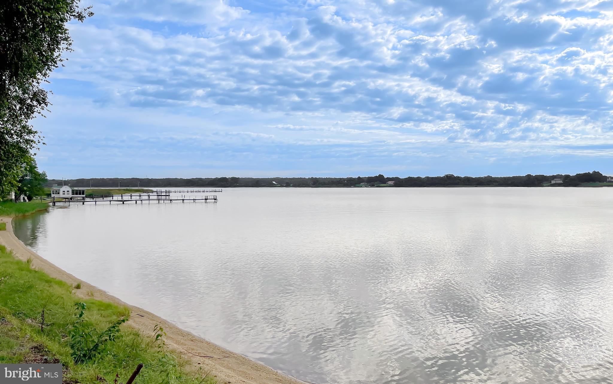 EAGLE HARBOR - Residential