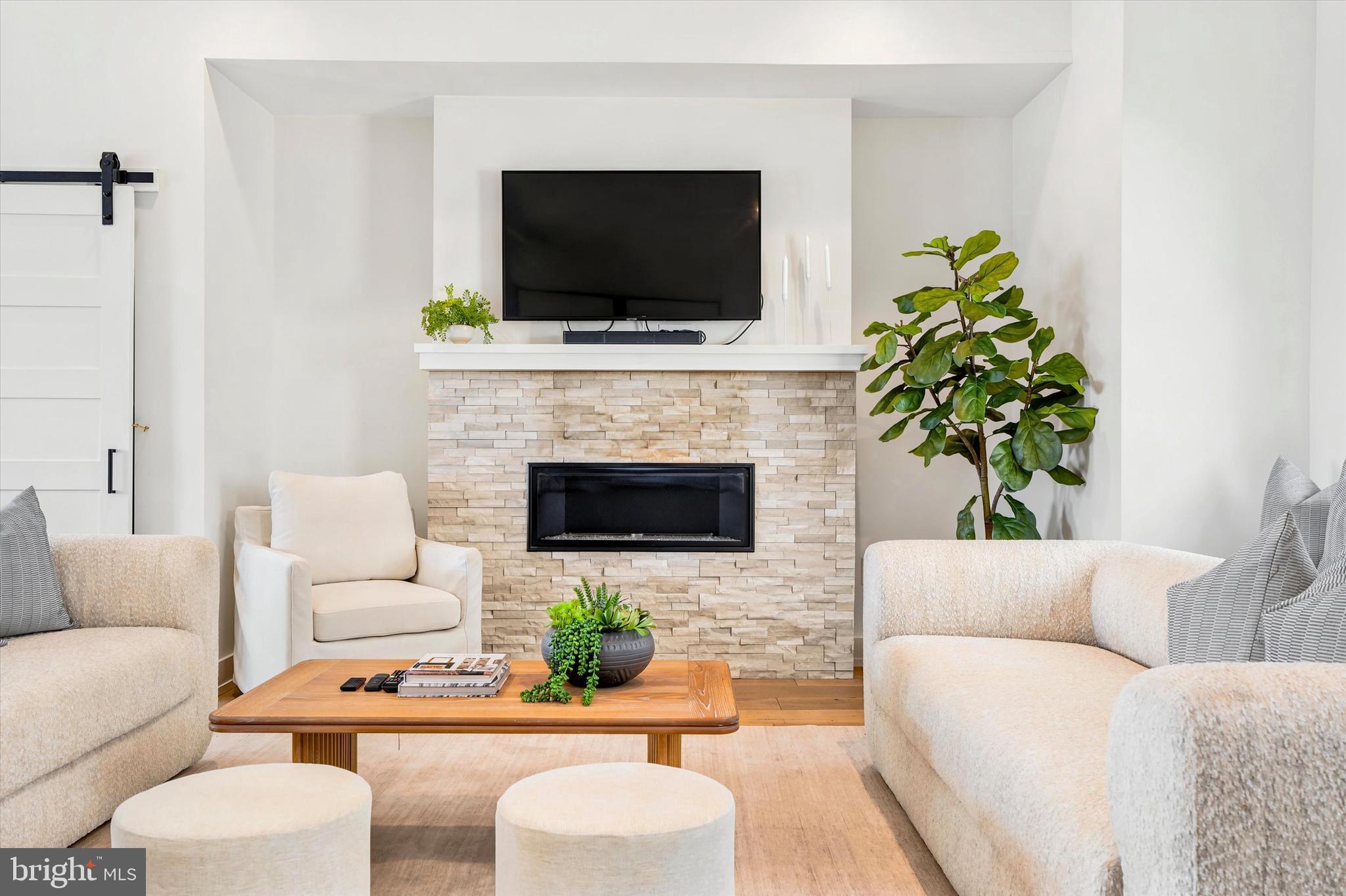 MANAYUNK - Residential