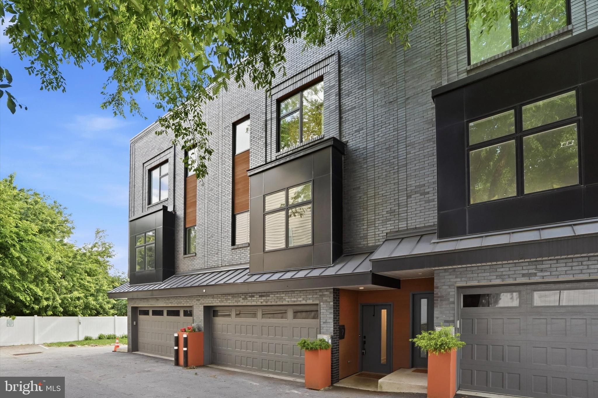MANAYUNK - Residential