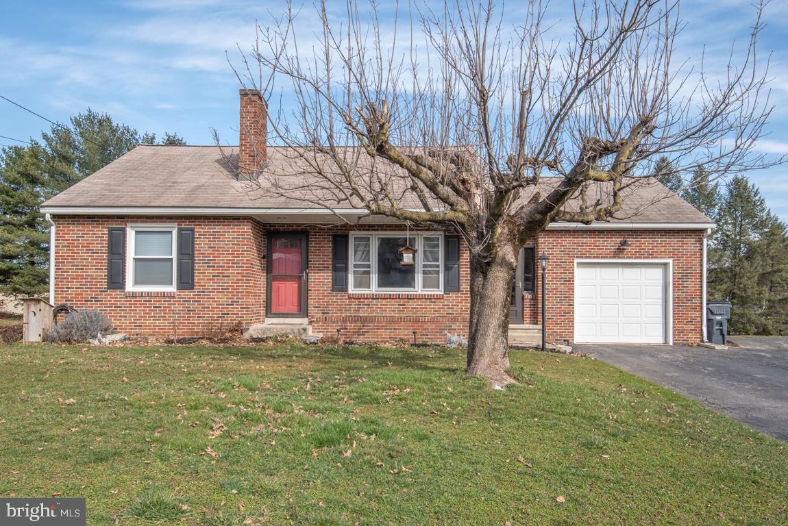 Welcome to this charming 3-bedroom brick home in the heart of Quarryville. This home has a remodeled bathroom, brand new propane heat and central air, new flooring in the living room, the 2 first floor bedrooms and the upstairs, new deck and shed. Do not miss this opportunity to call this home.