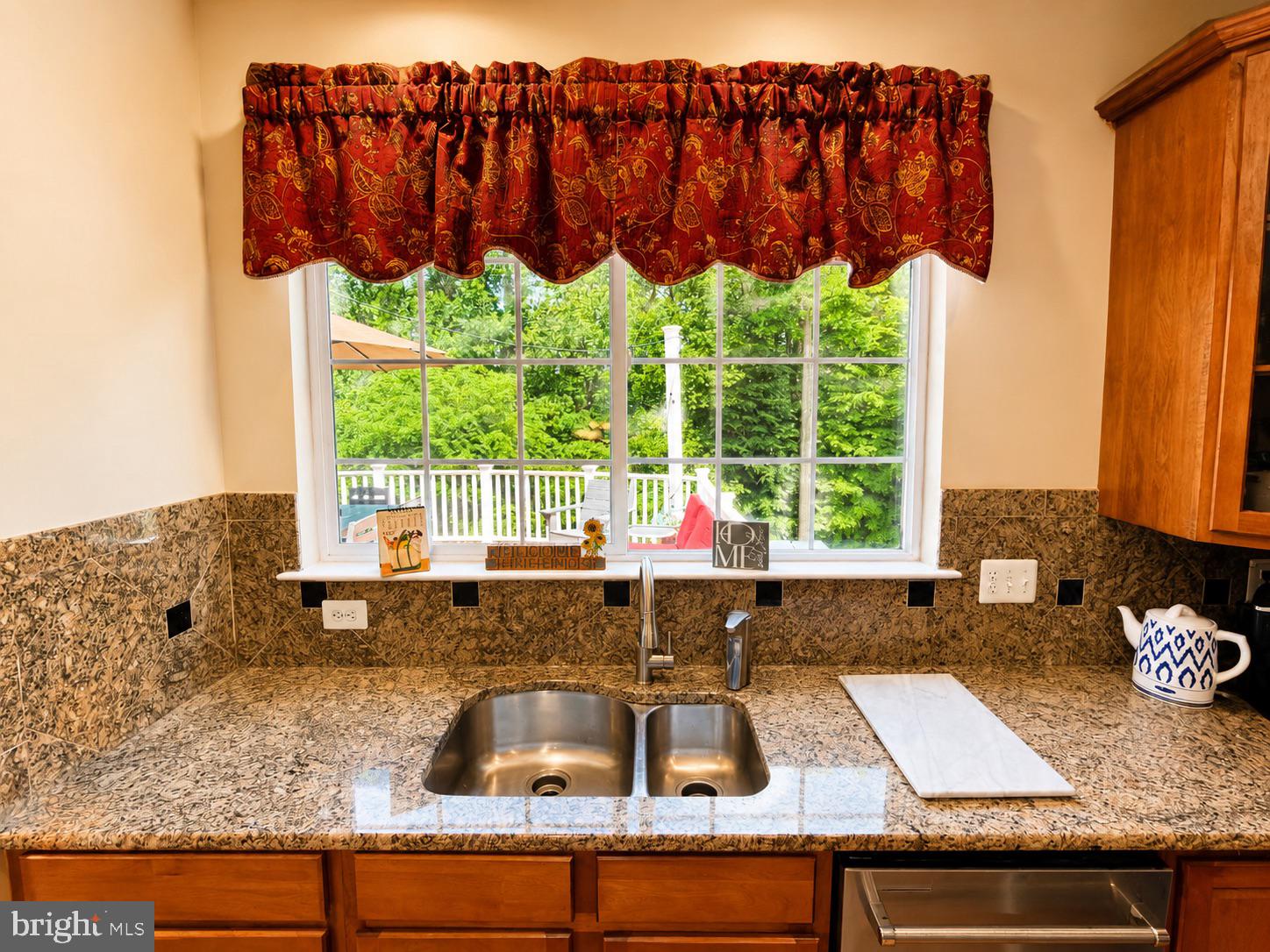 TAYLOR VILLAGE - Residential