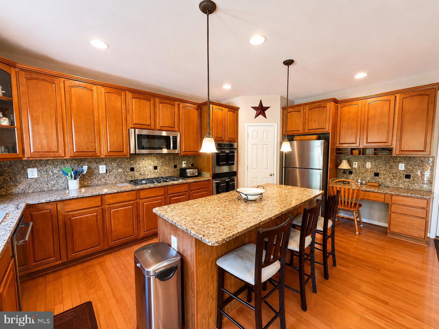 TAYLOR VILLAGE - Residential