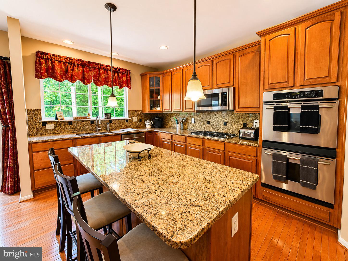 TAYLOR VILLAGE - Residential