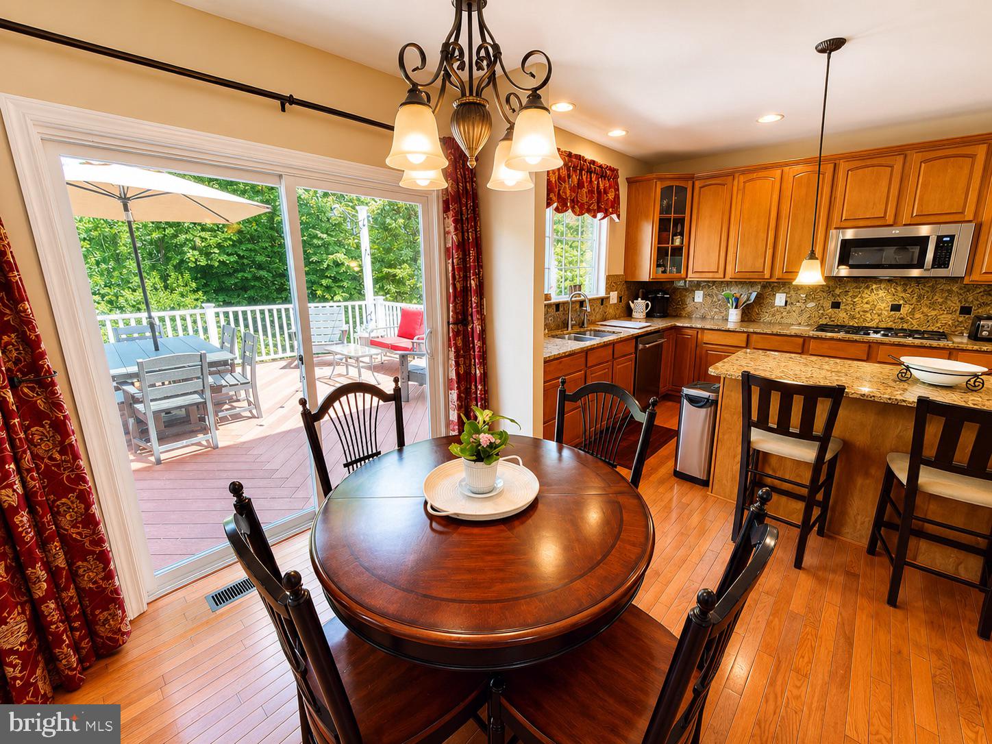 TAYLOR VILLAGE - Residential