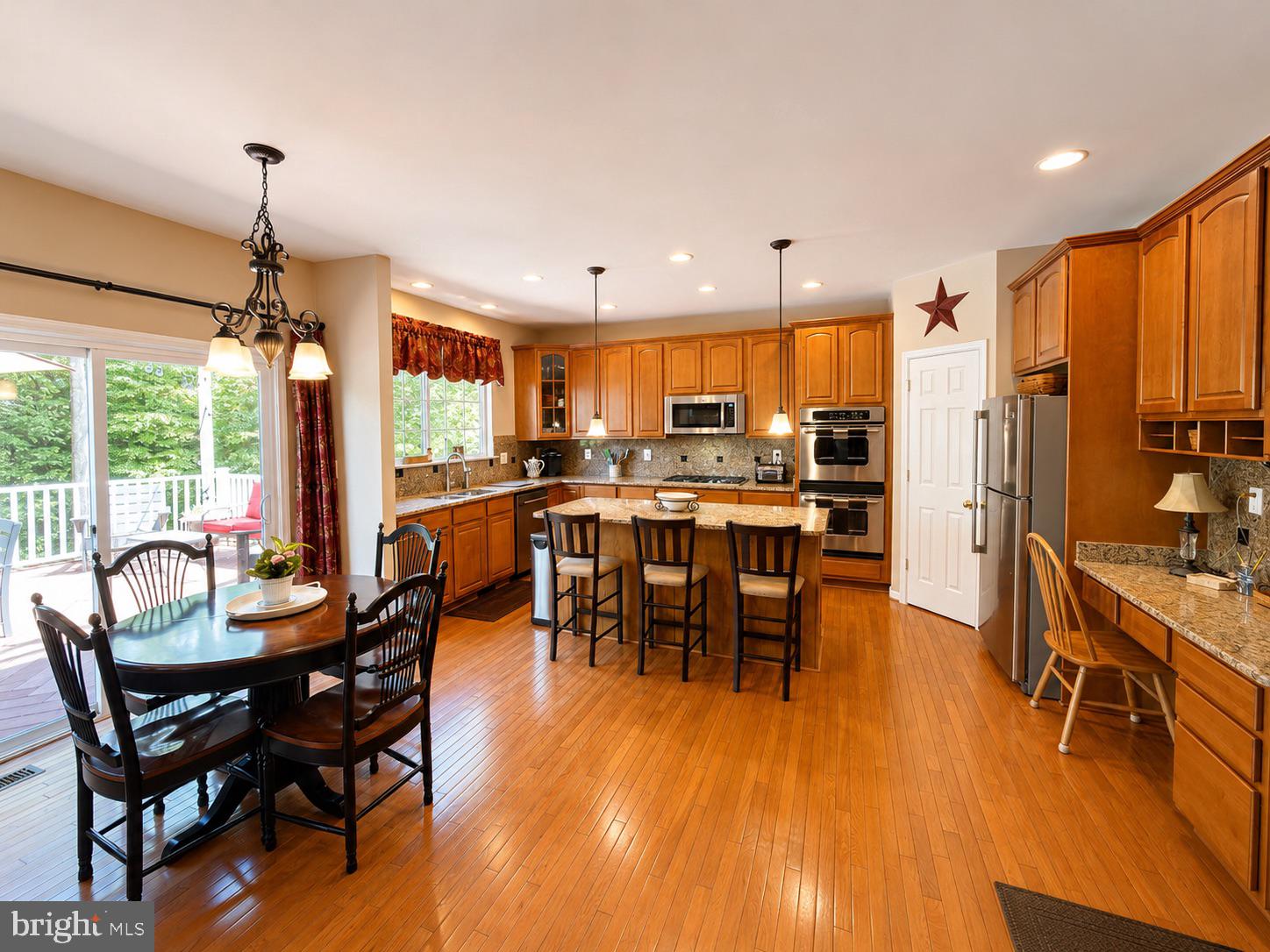 TAYLOR VILLAGE - Residential