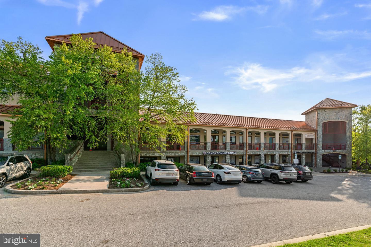 TAYLOR VILLAGE - Residential