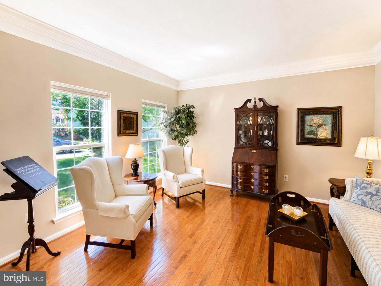 TAYLOR VILLAGE - Residential