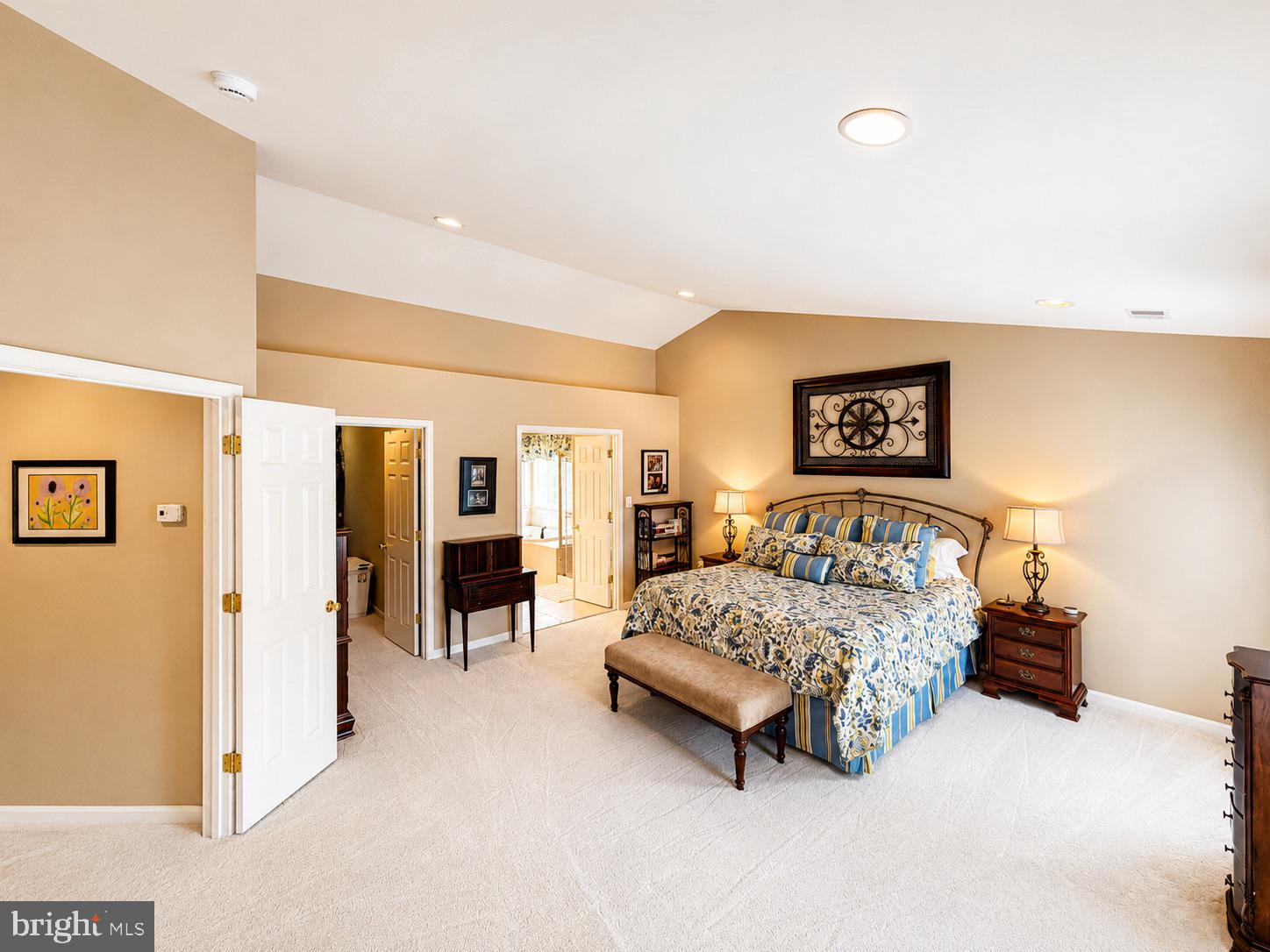 TAYLOR VILLAGE - Residential