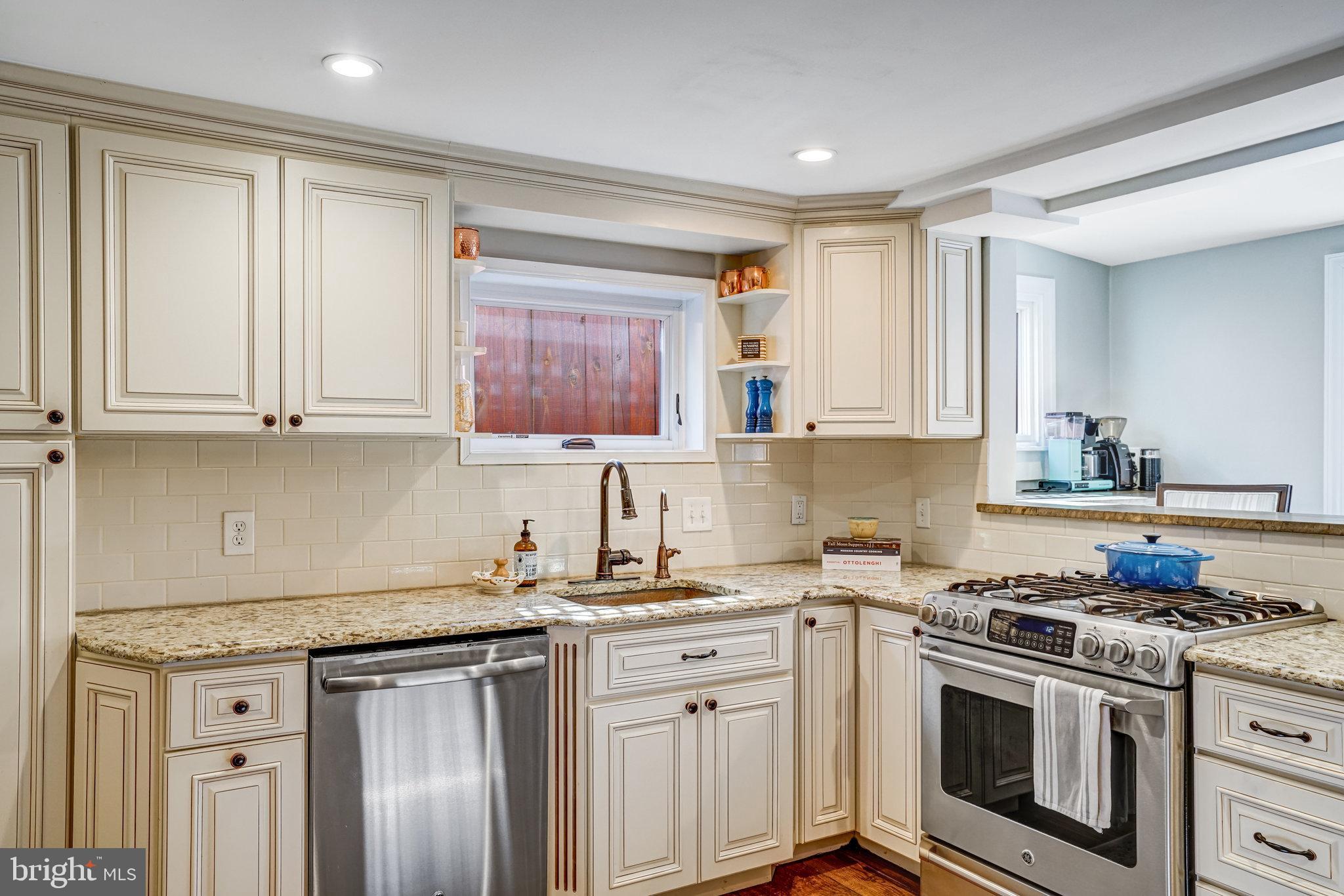 OLD TOWN ALEXANDRIA - Residential