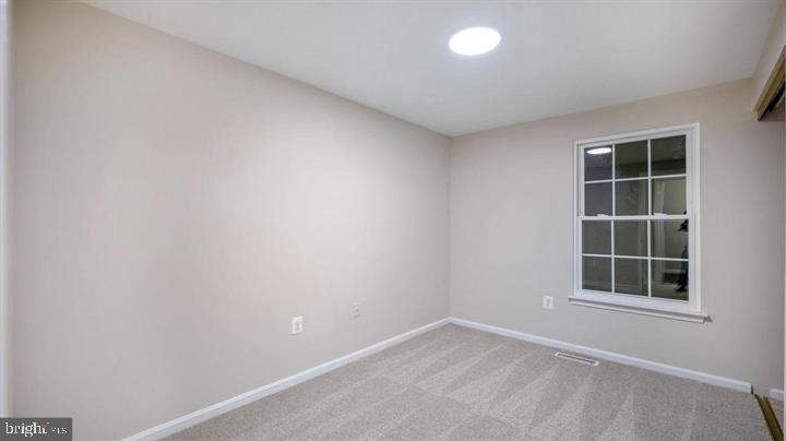 CHURCHILL TOWN SECTOR - Residential Lease