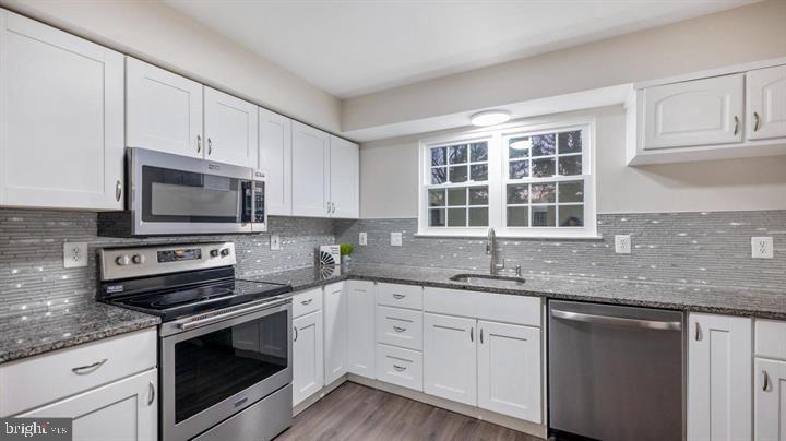 CHURCHILL TOWN SECTOR - Residential Lease