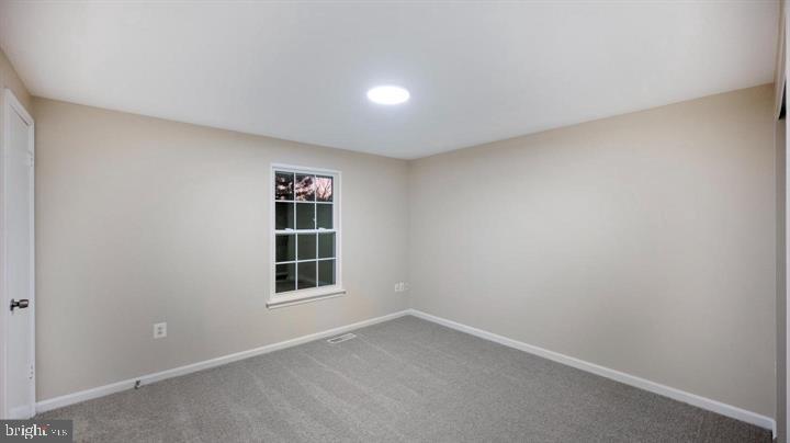 CHURCHILL TOWN SECTOR - Residential Lease