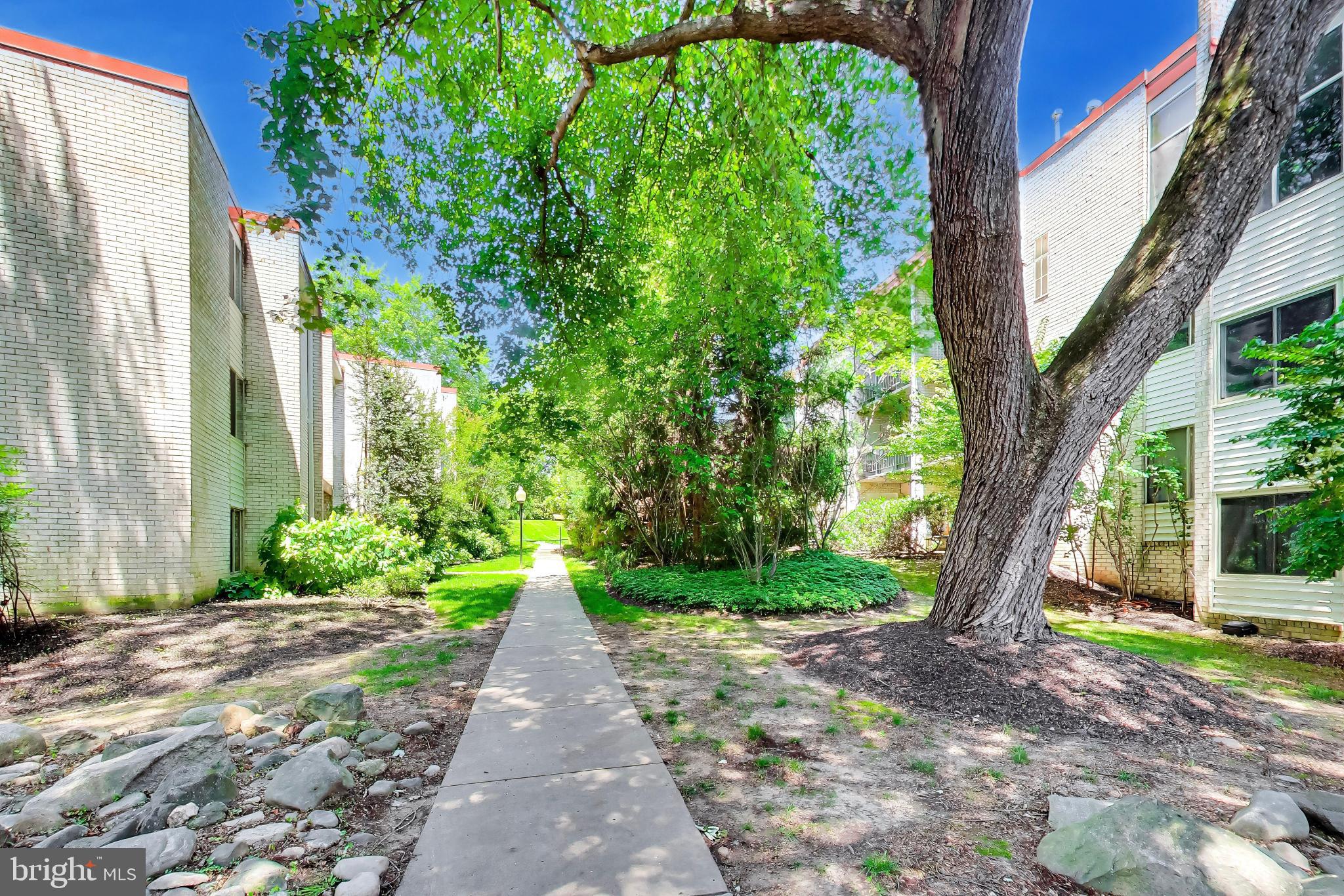 NORTH CREEK VILLAS - Residential
