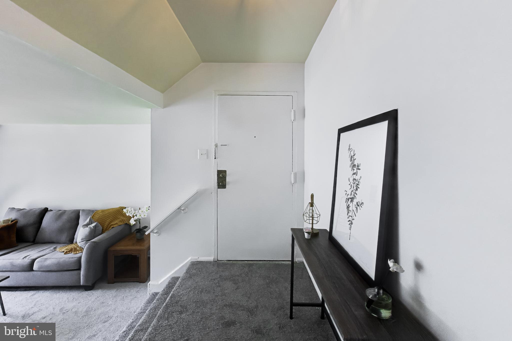 NORTH CREEK VILLAS - Residential