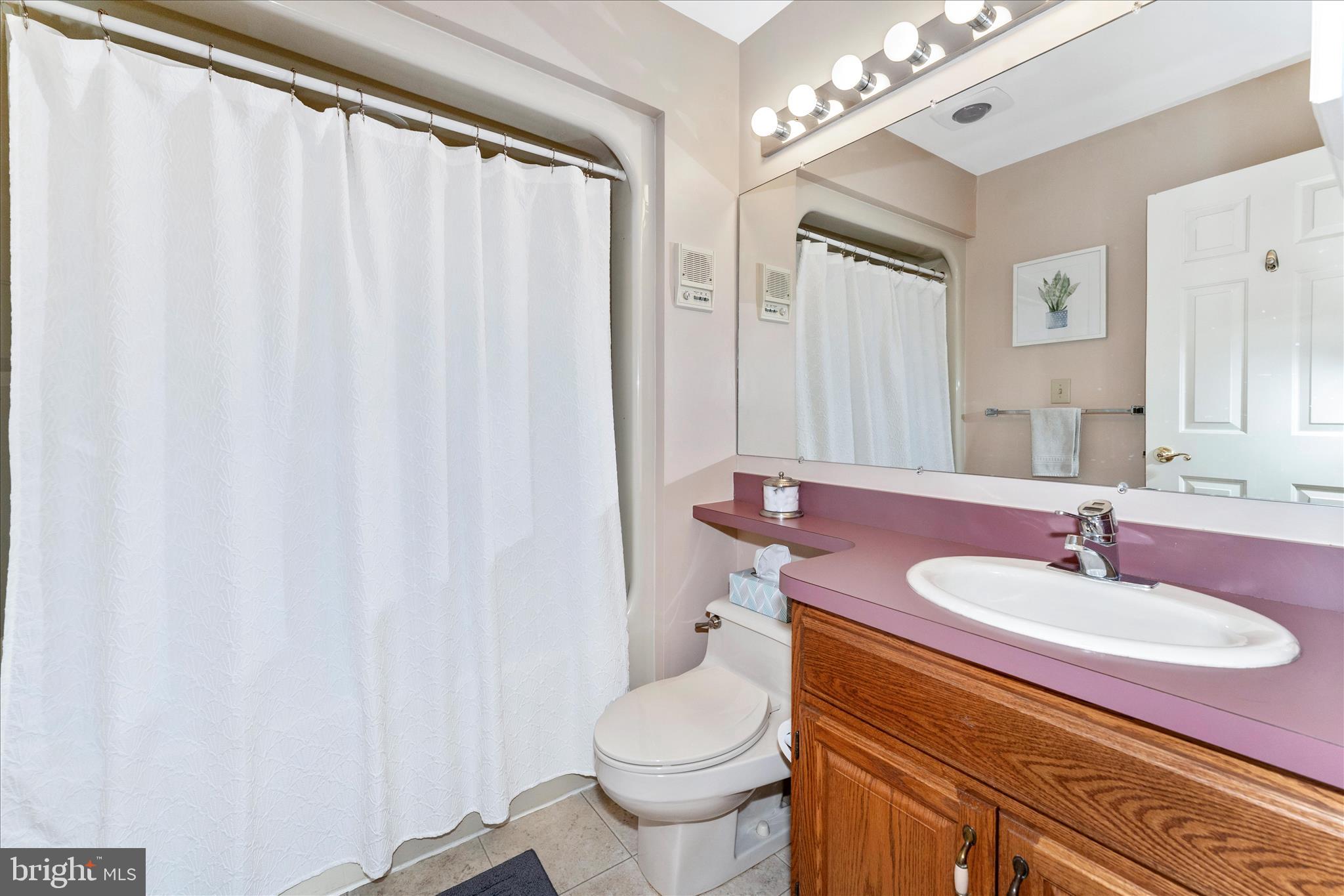 NORTH GATE TOWNE HOMES - Residential