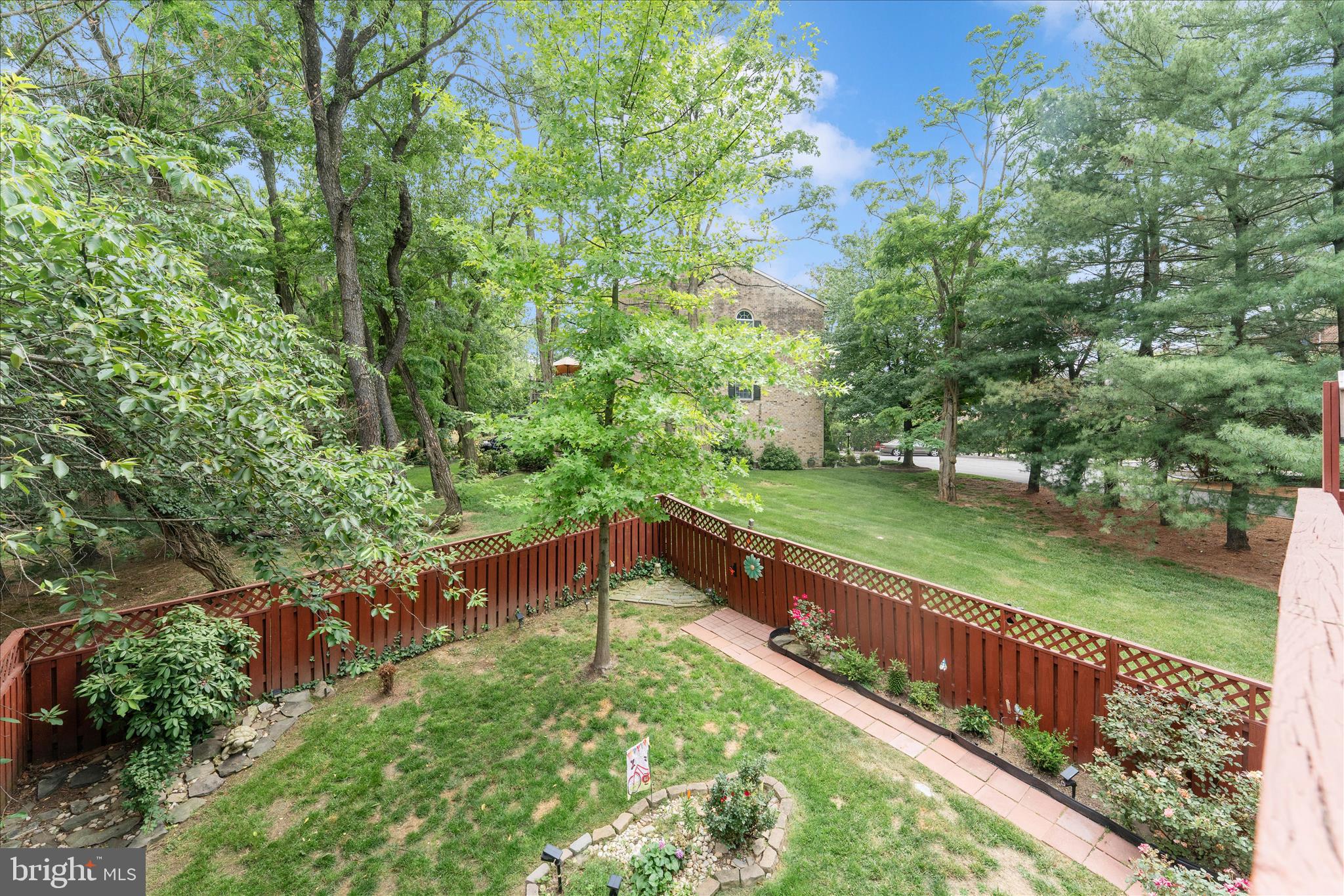 NORTH GATE TOWNE HOMES - Residential