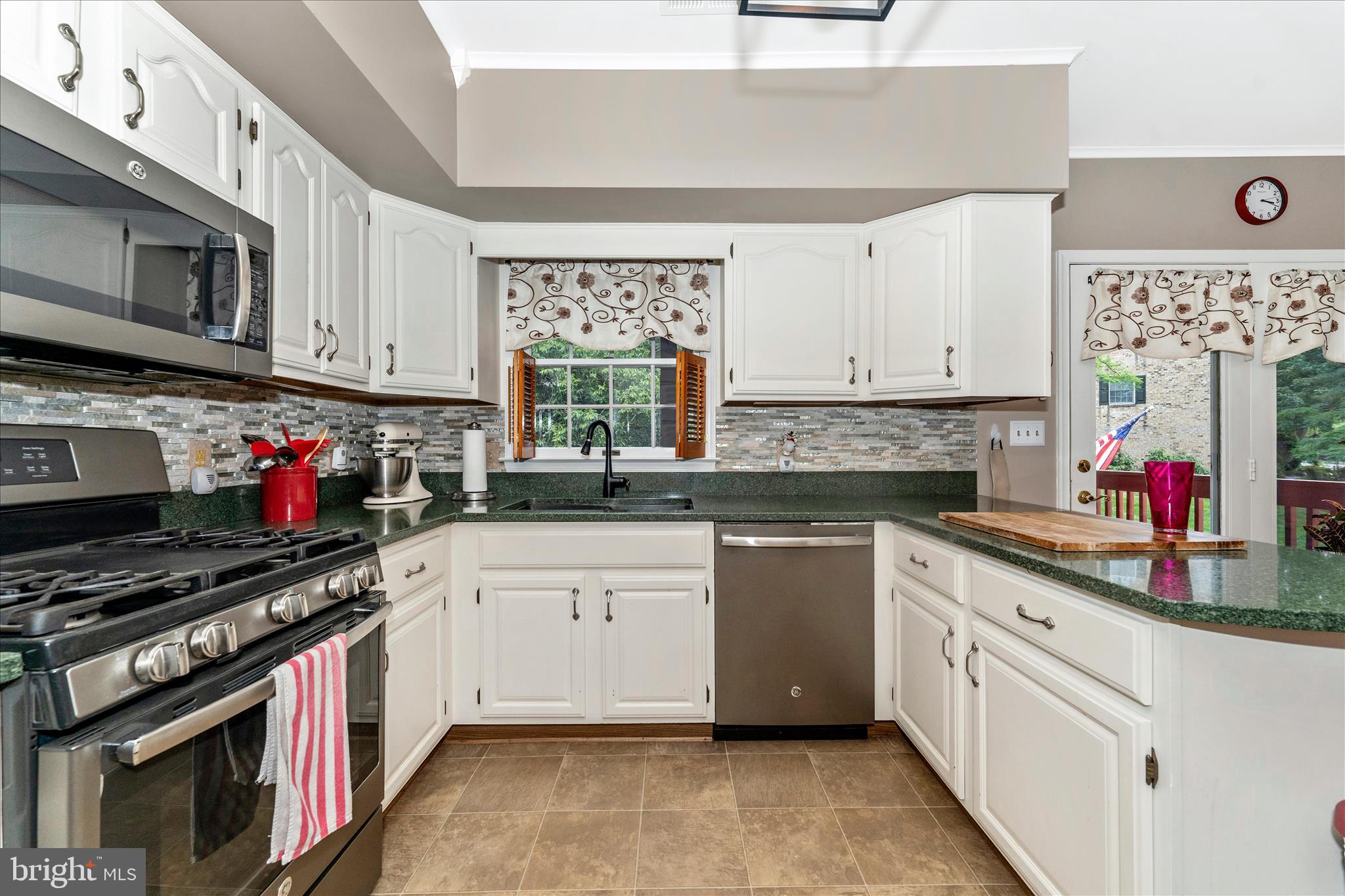 NORTH GATE TOWNE HOMES - Residential