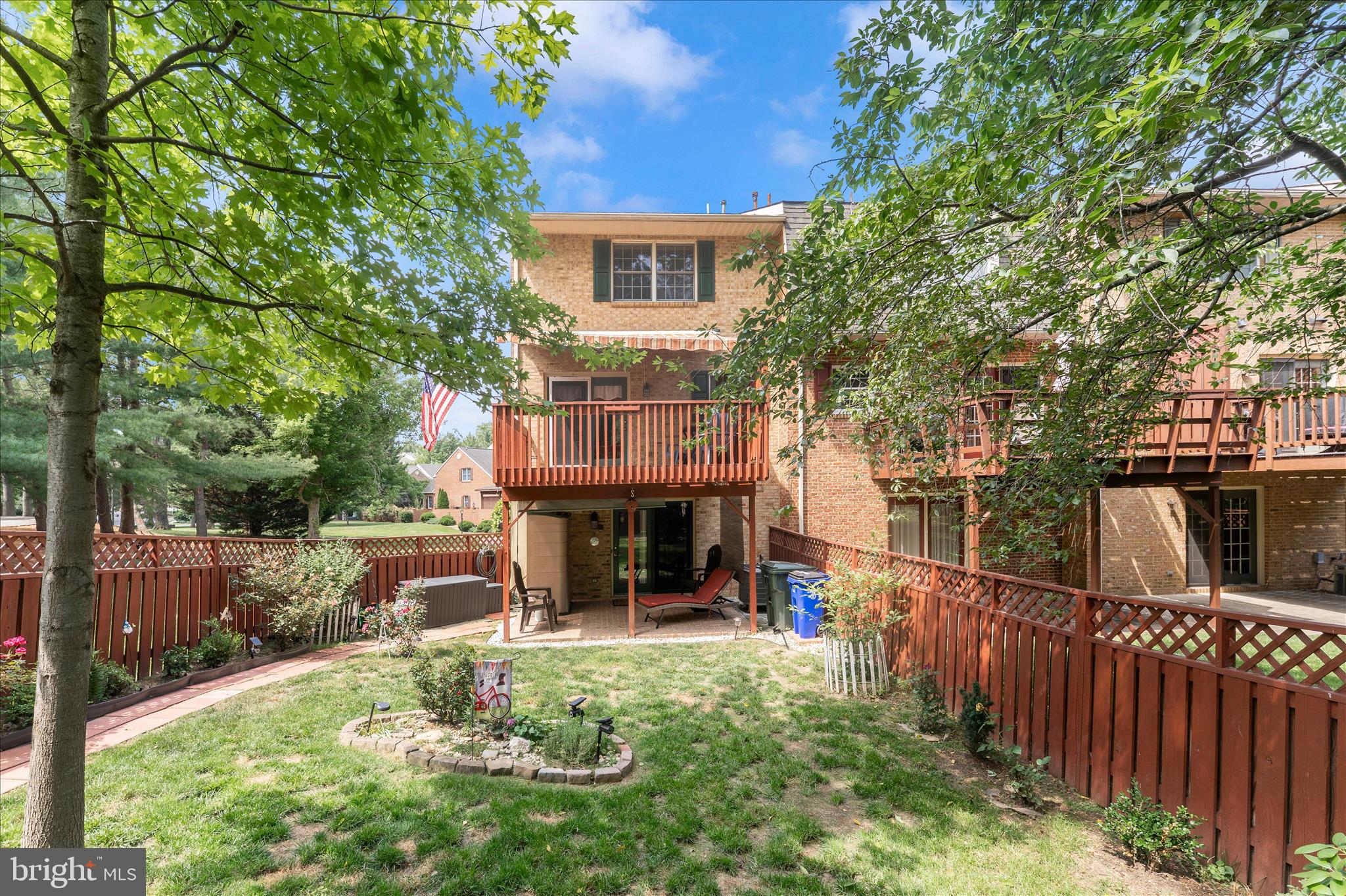 NORTH GATE TOWNE HOMES - Residential