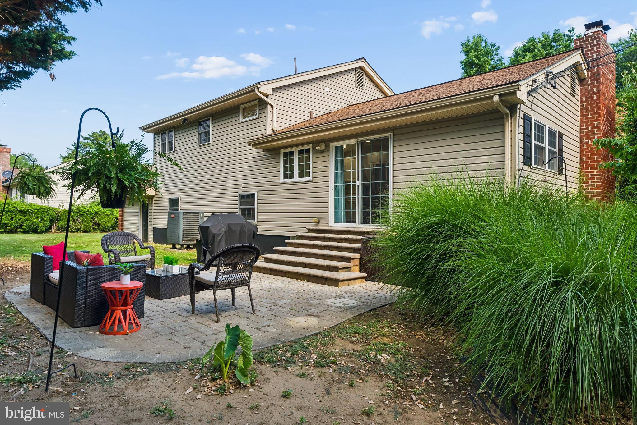 HILLSMERE SHORES - Residential