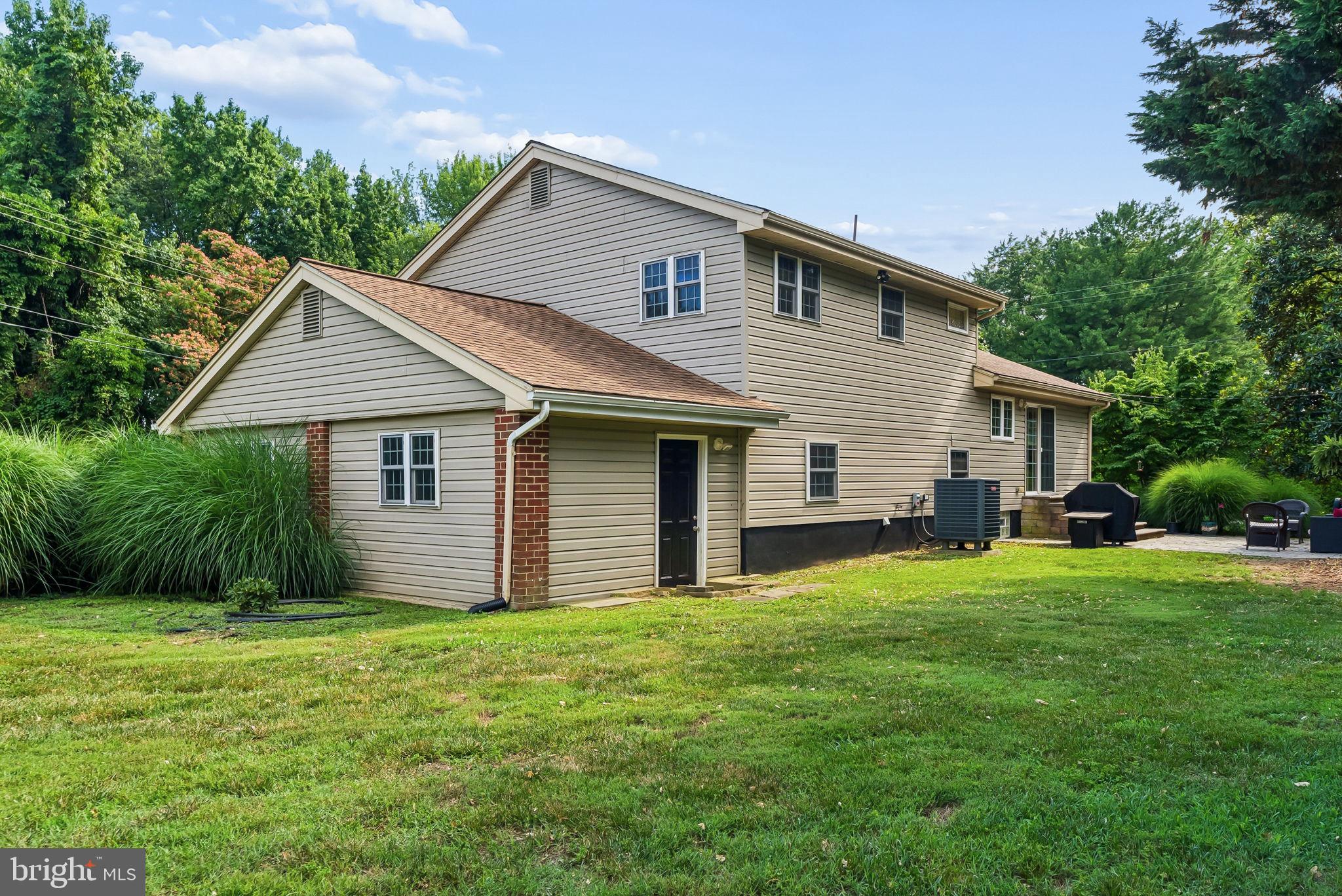 HILLSMERE SHORES - Residential