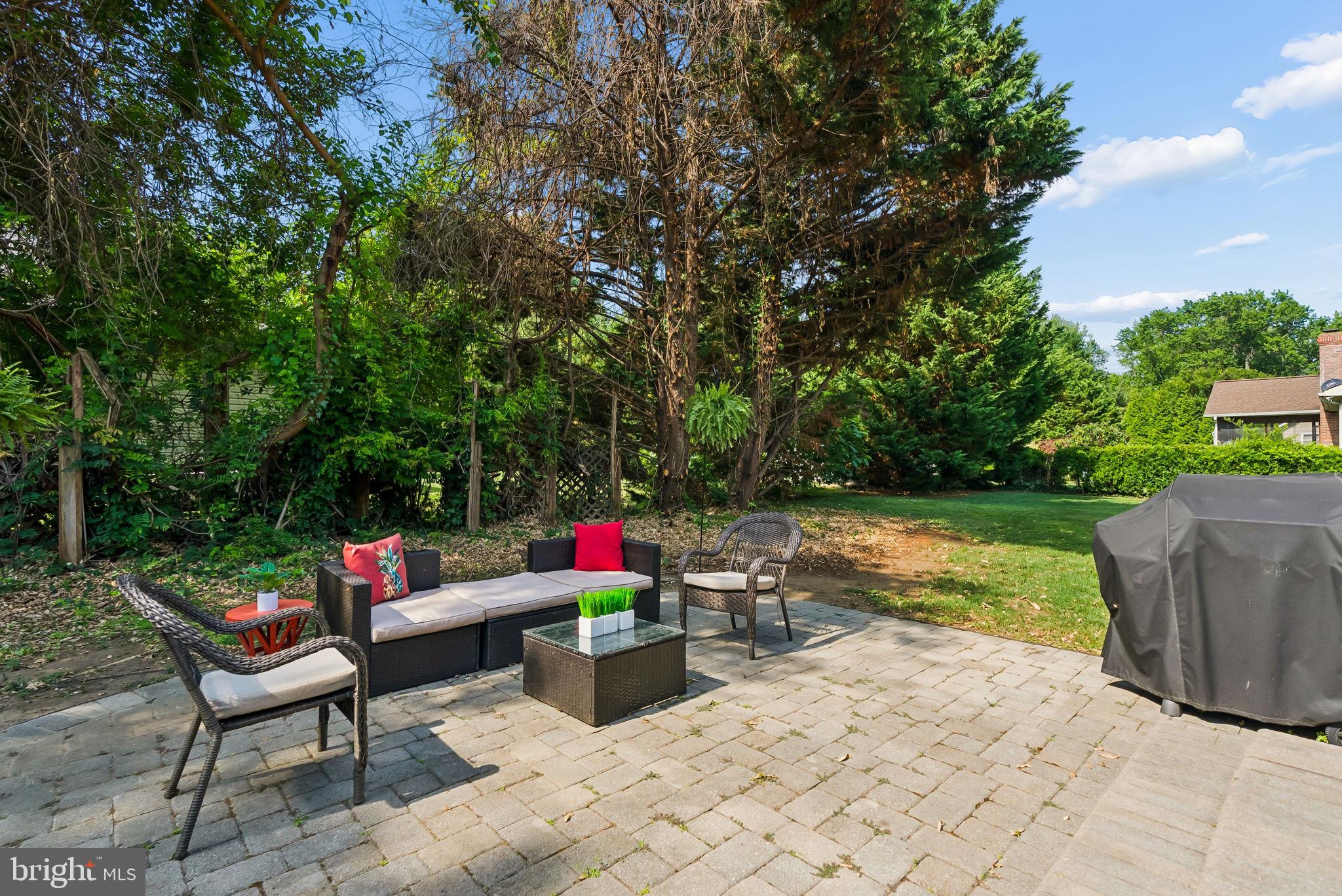 HILLSMERE SHORES - Residential