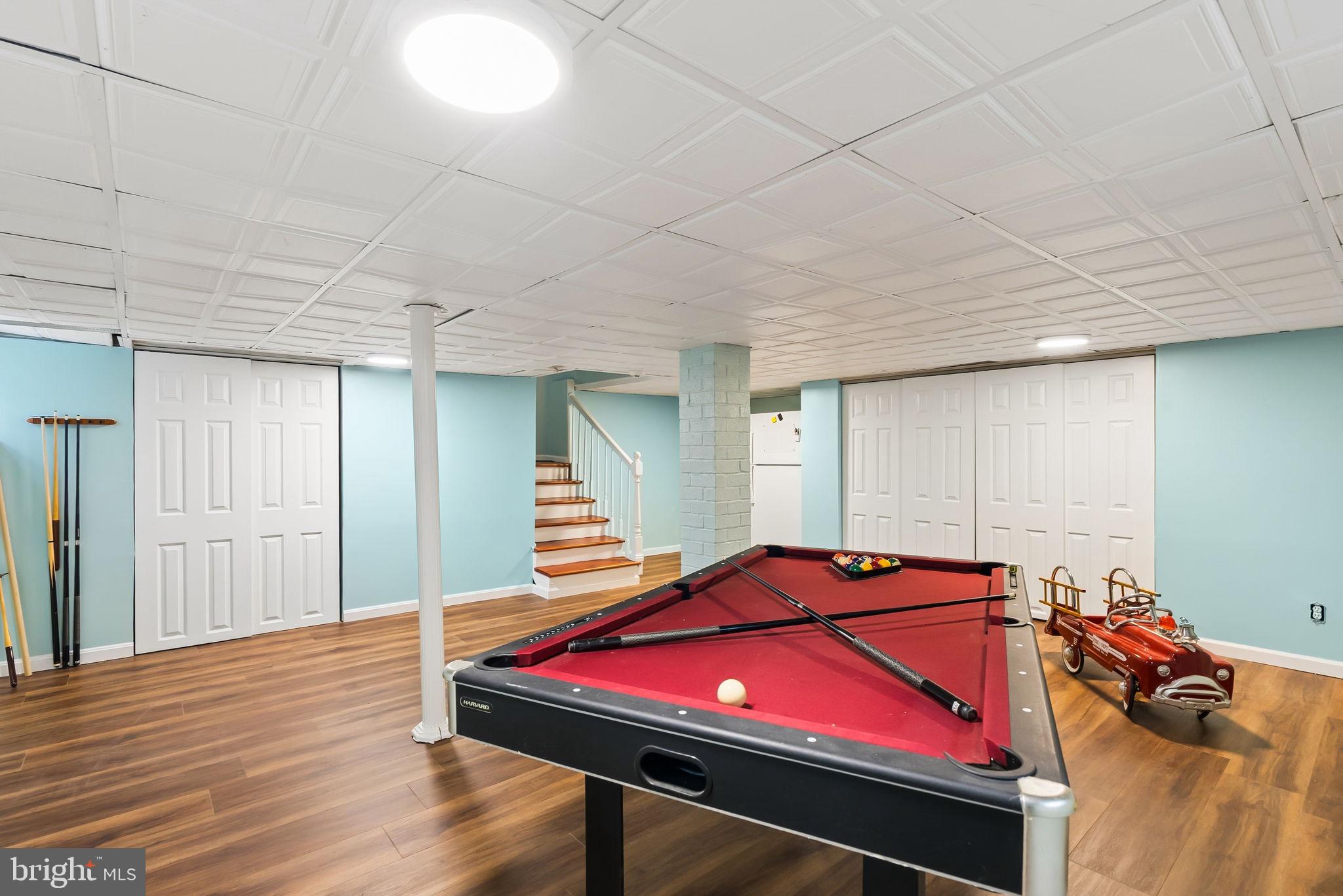 HILLSMERE SHORES - Residential