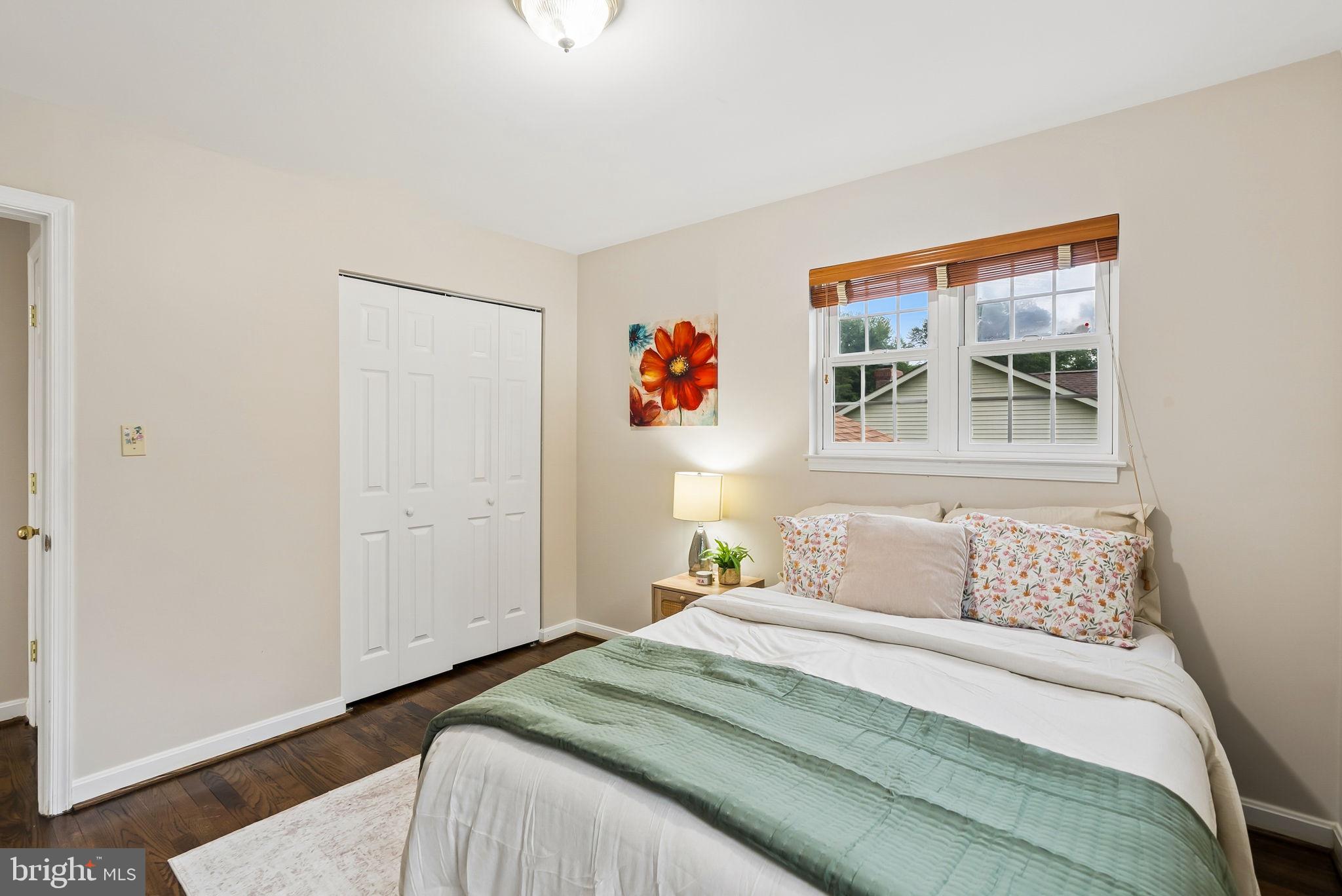HILLSMERE SHORES - Residential