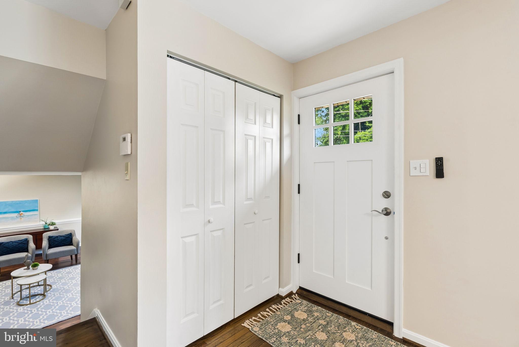 HILLSMERE SHORES - Residential