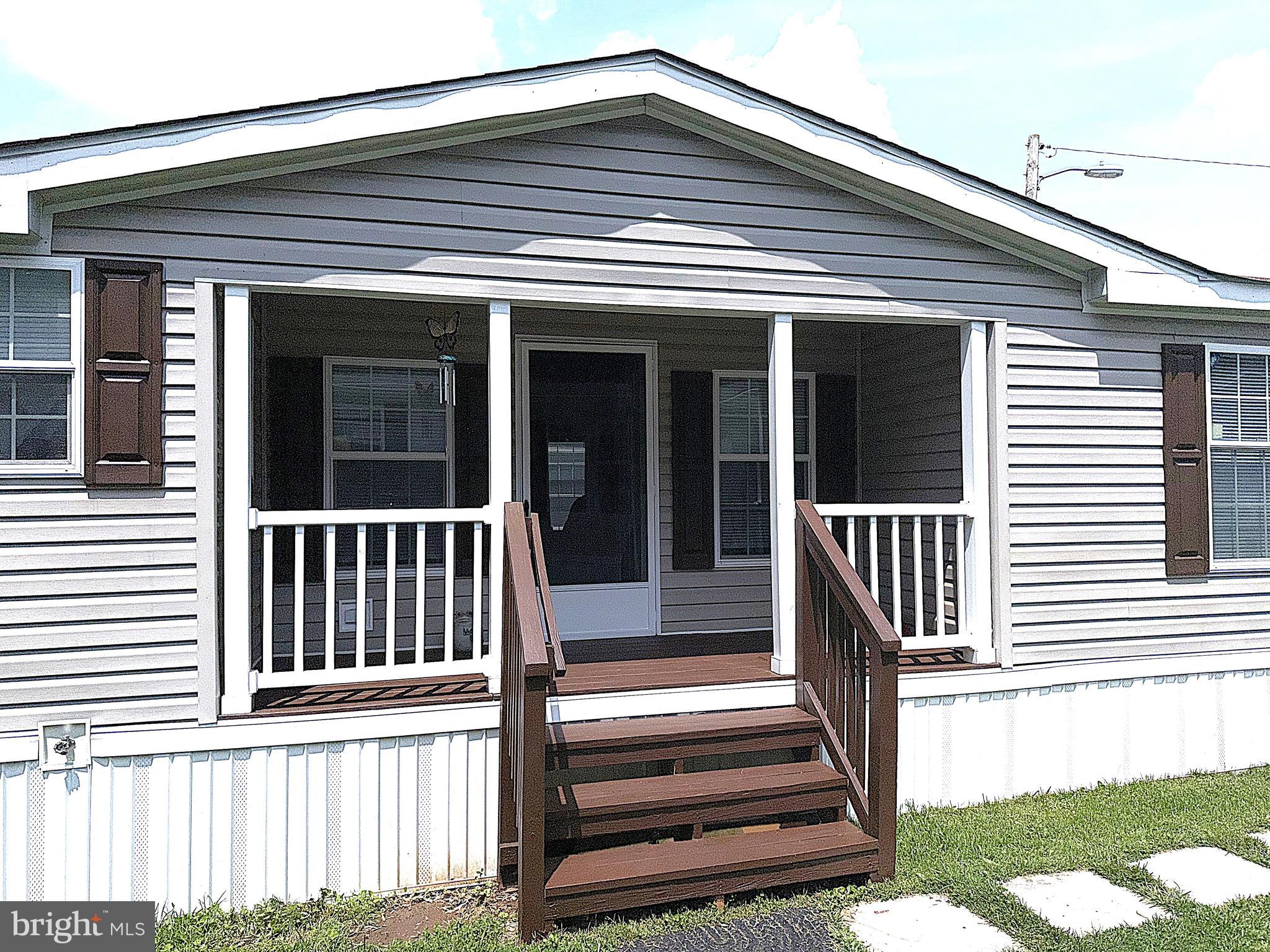 ARUNDEL MOBILE VILLAGE - Residential