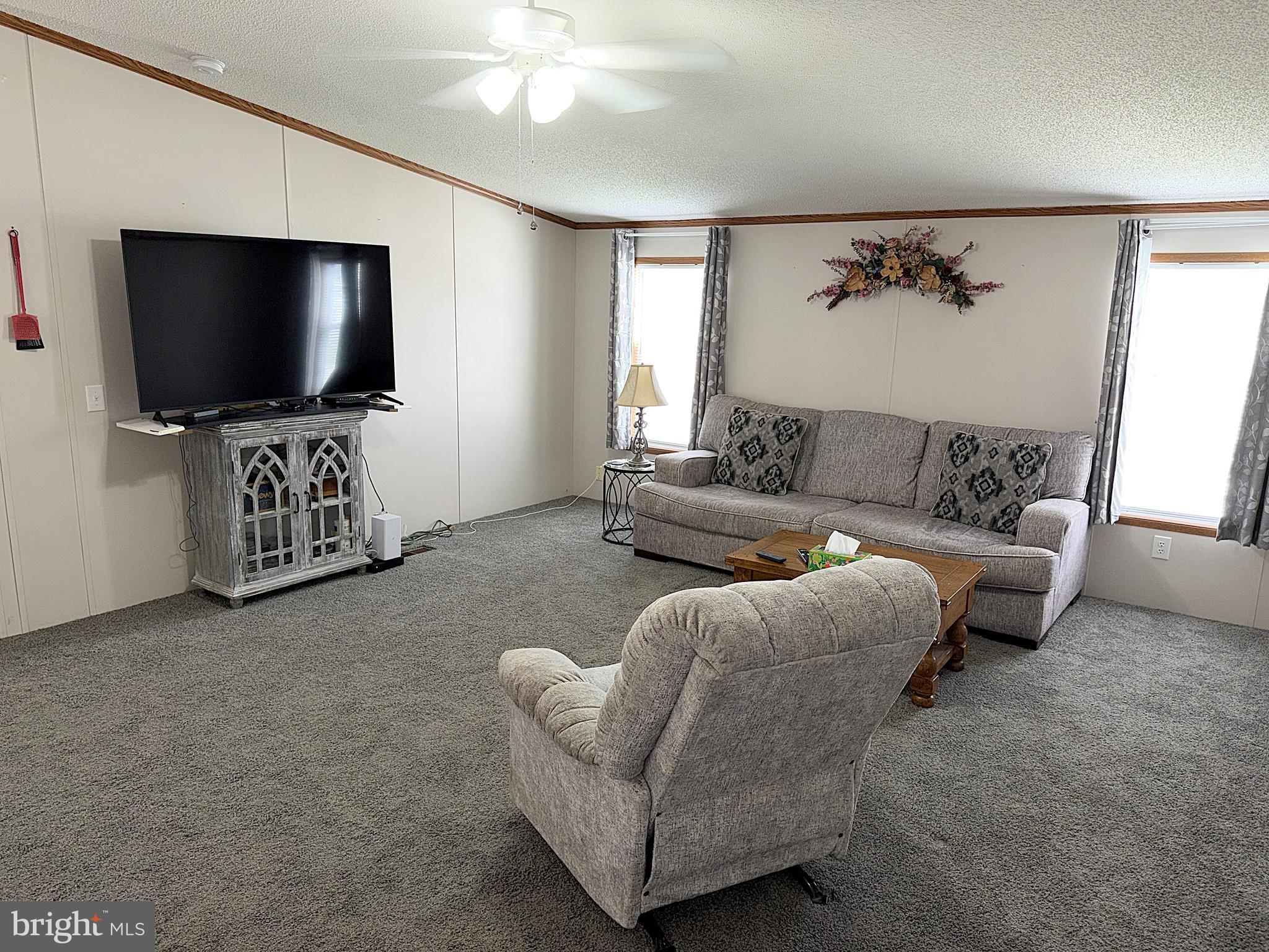 ARUNDEL MOBILE VILLAGE - Residential